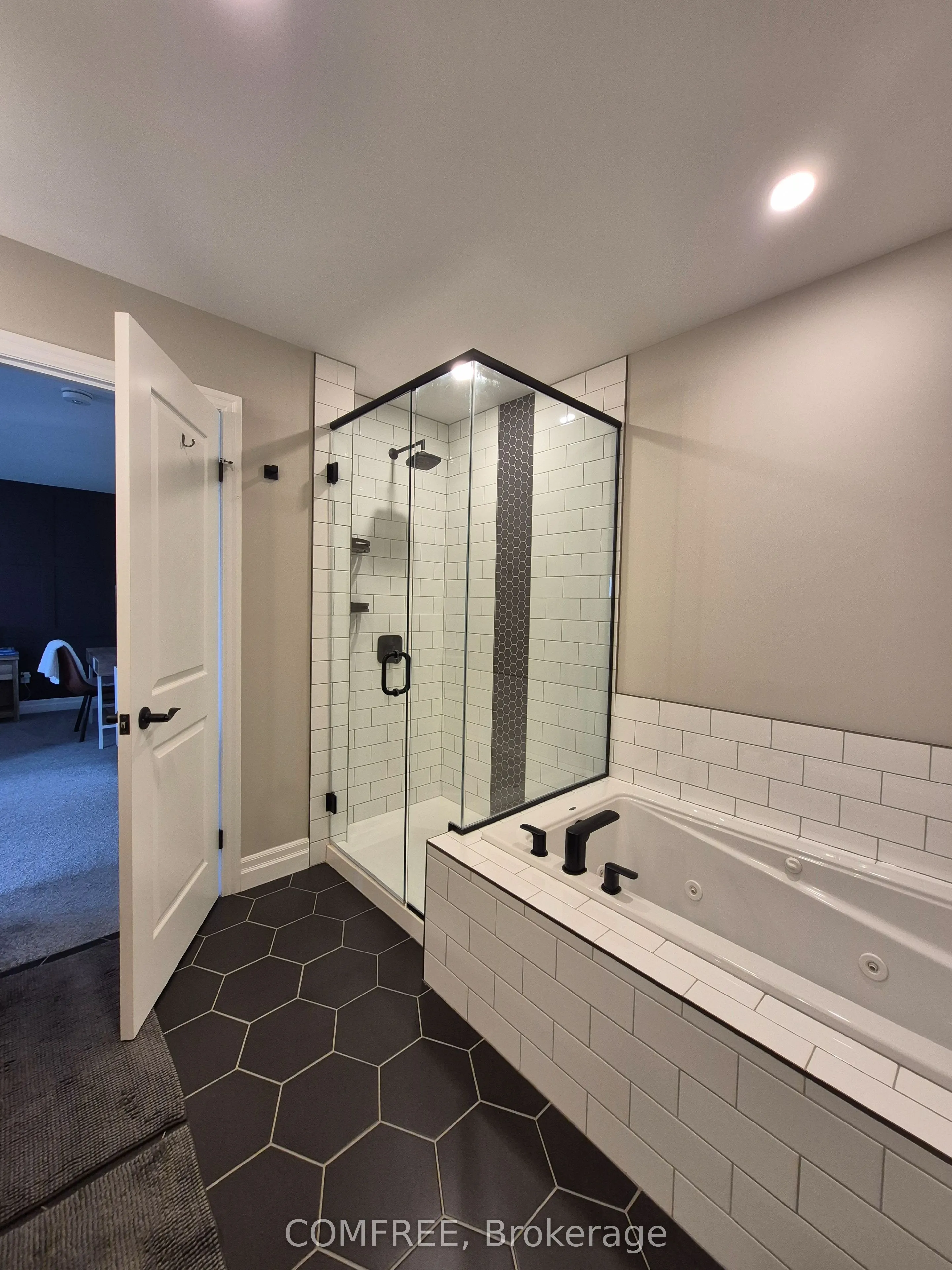 5 Redhaven Lane