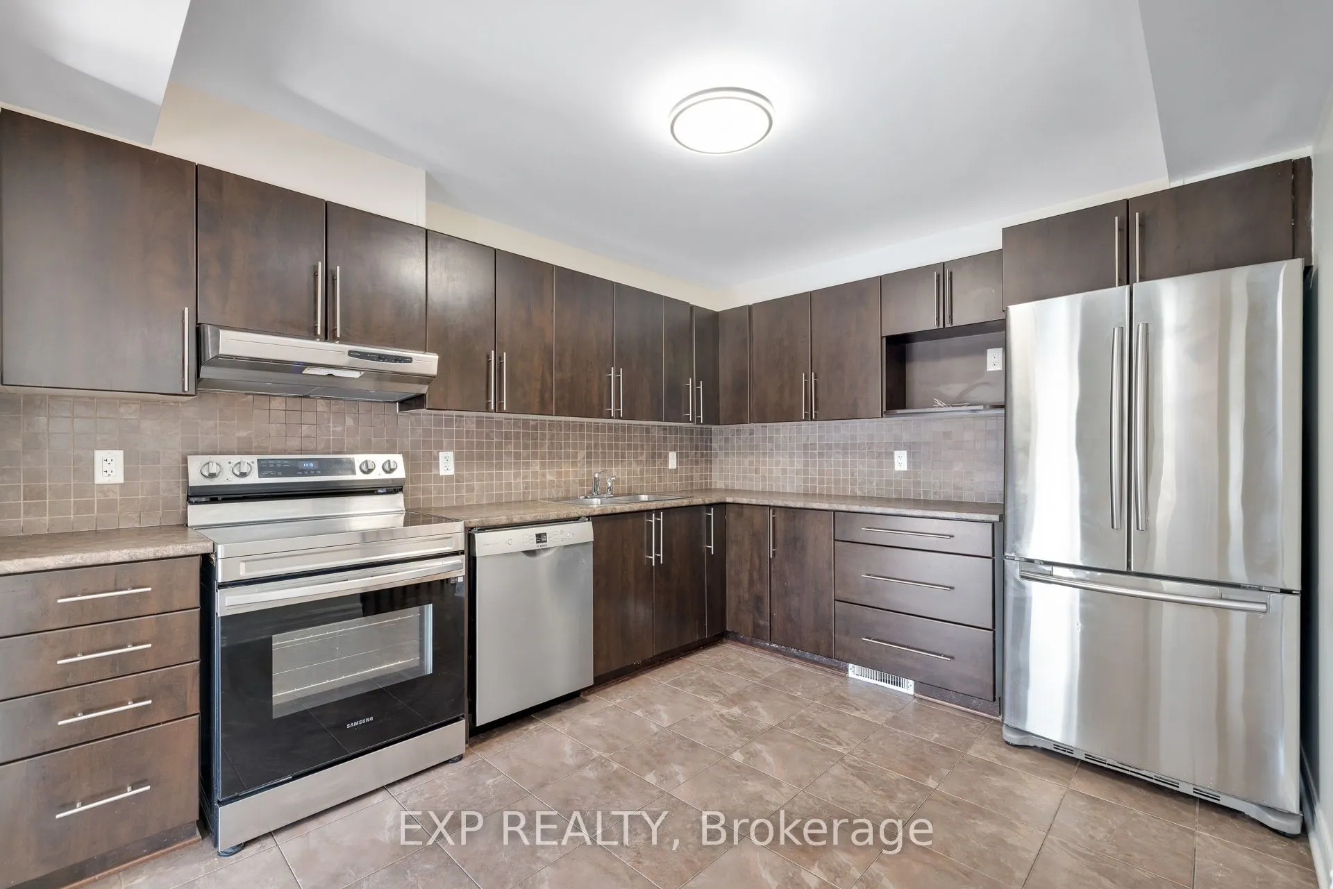 168 Garrity Crescent