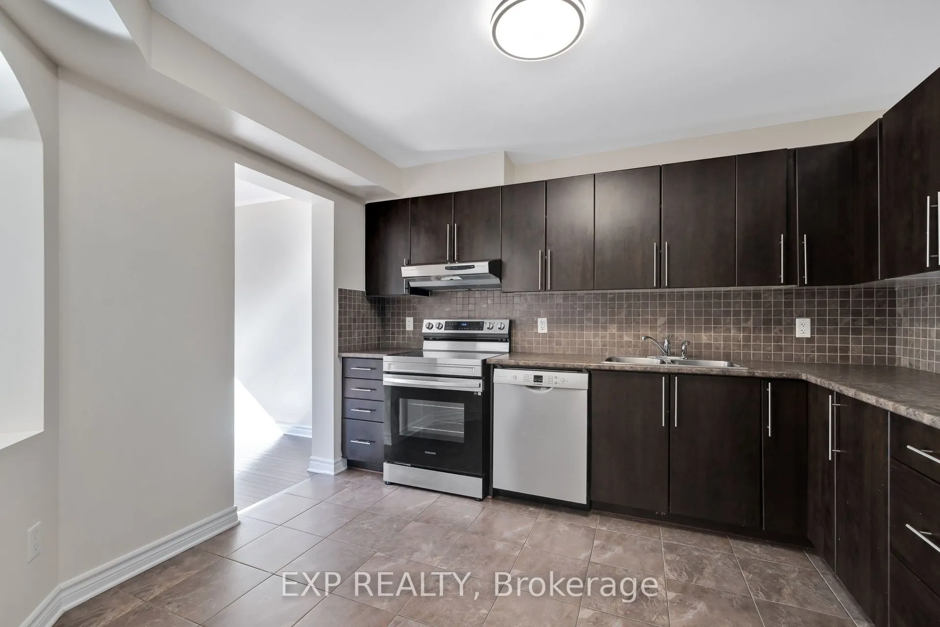 168 Garrity Crescent