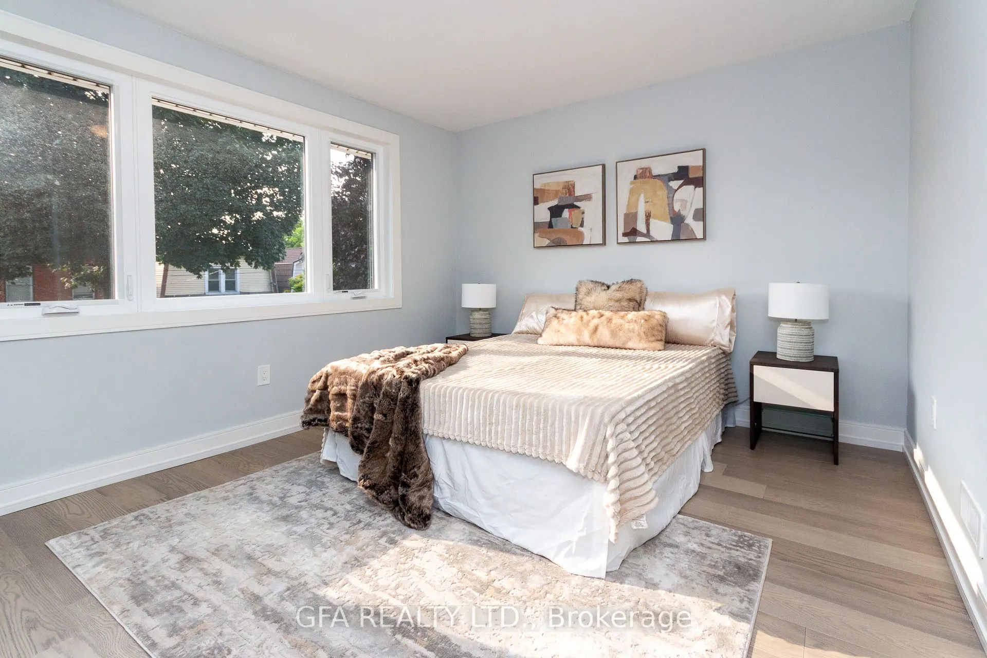 42 Barnesdale Avenue N #Upper Level