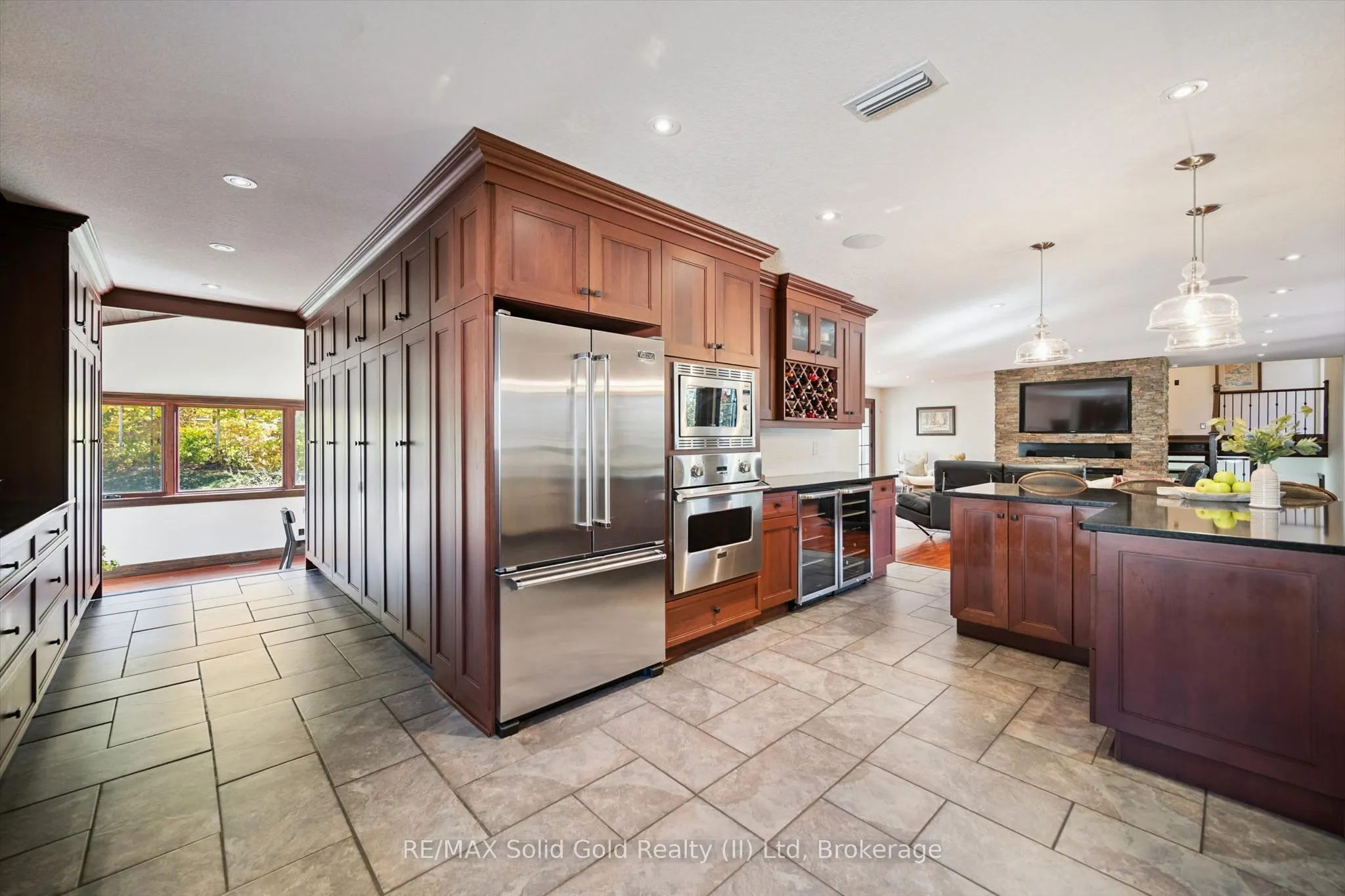 11 Maple Hill Drive