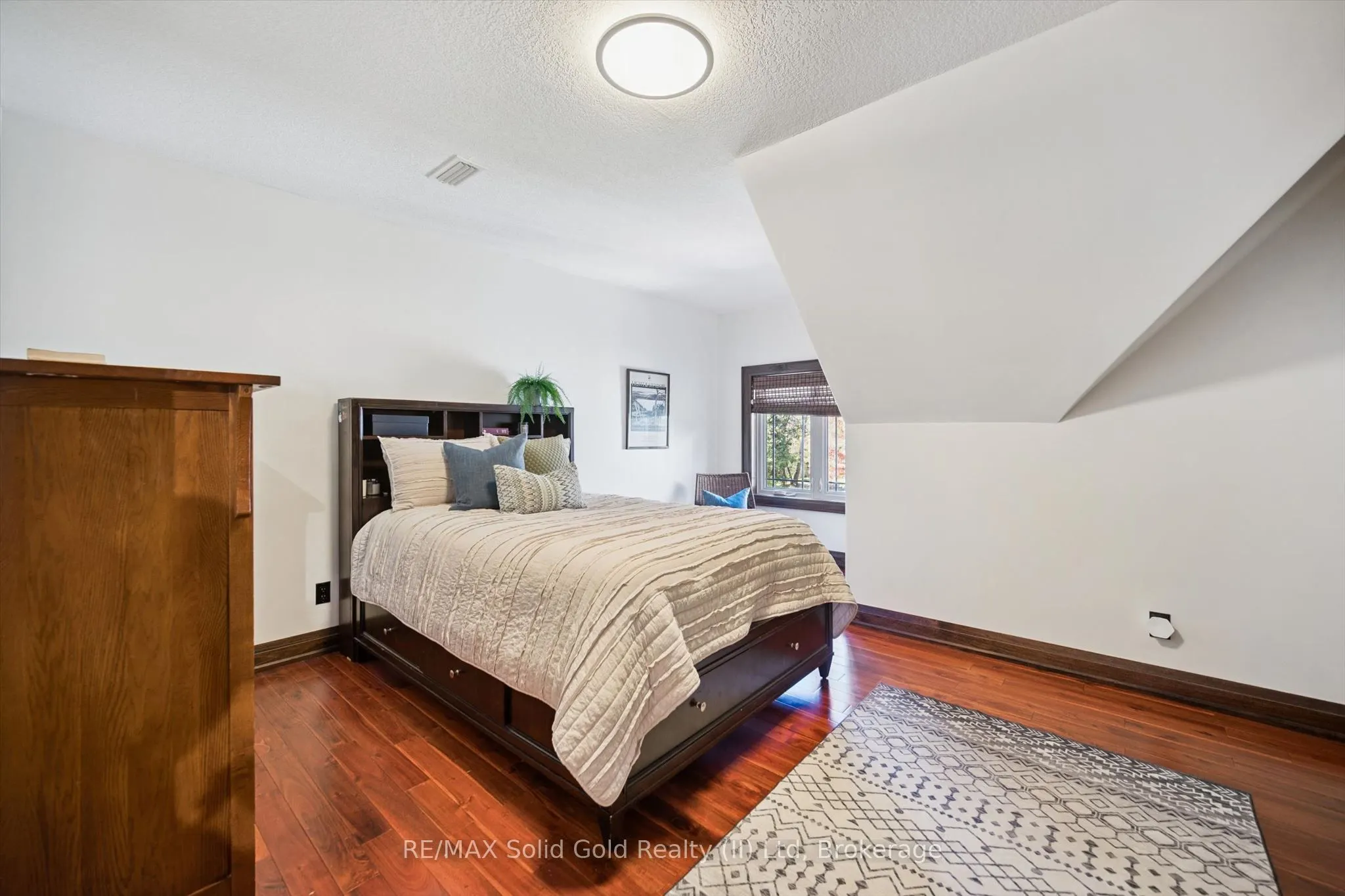 11 Maple Hill Drive
