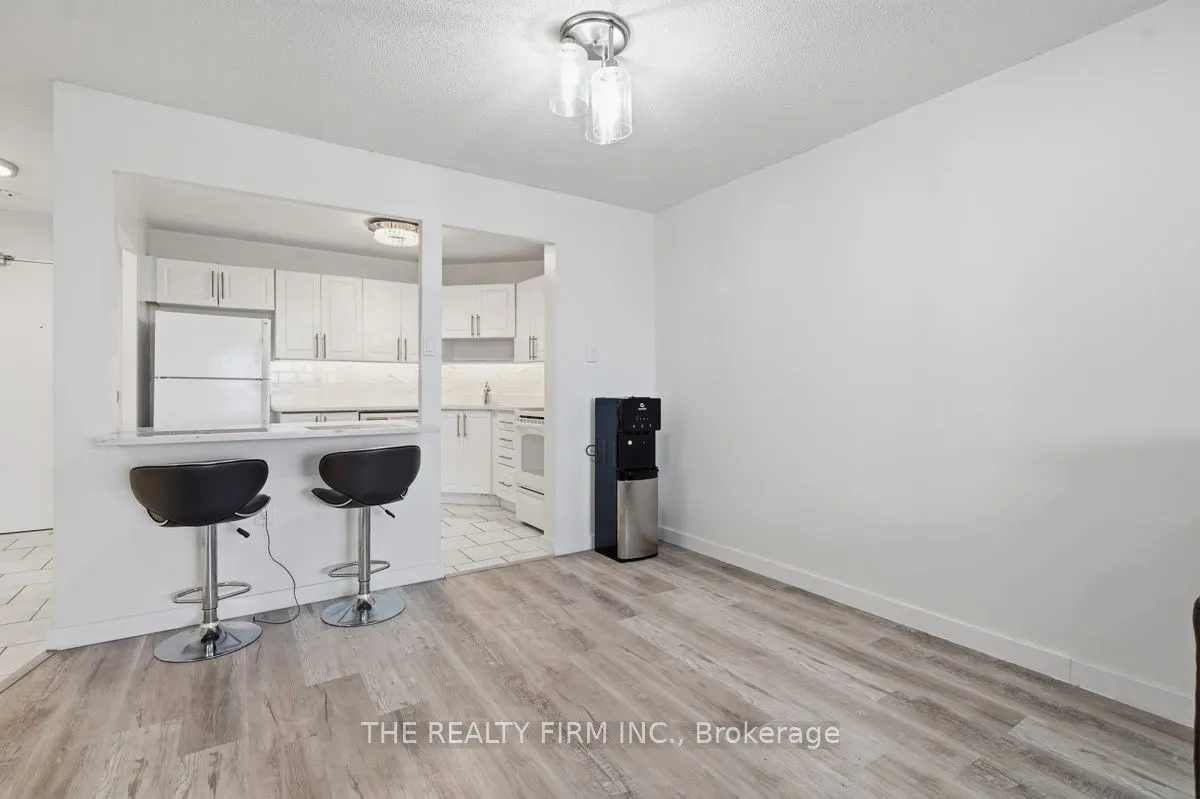 858 Commissioners Road E #1206
