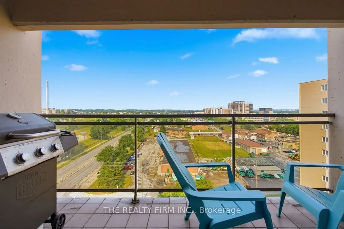 858 Commissioners Road E #1206