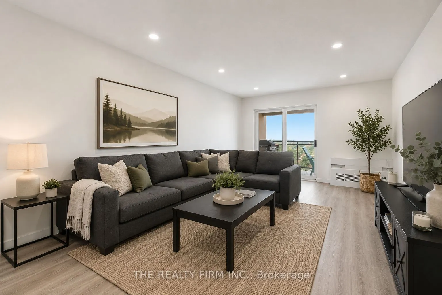 858 Commissioners Road E #1206