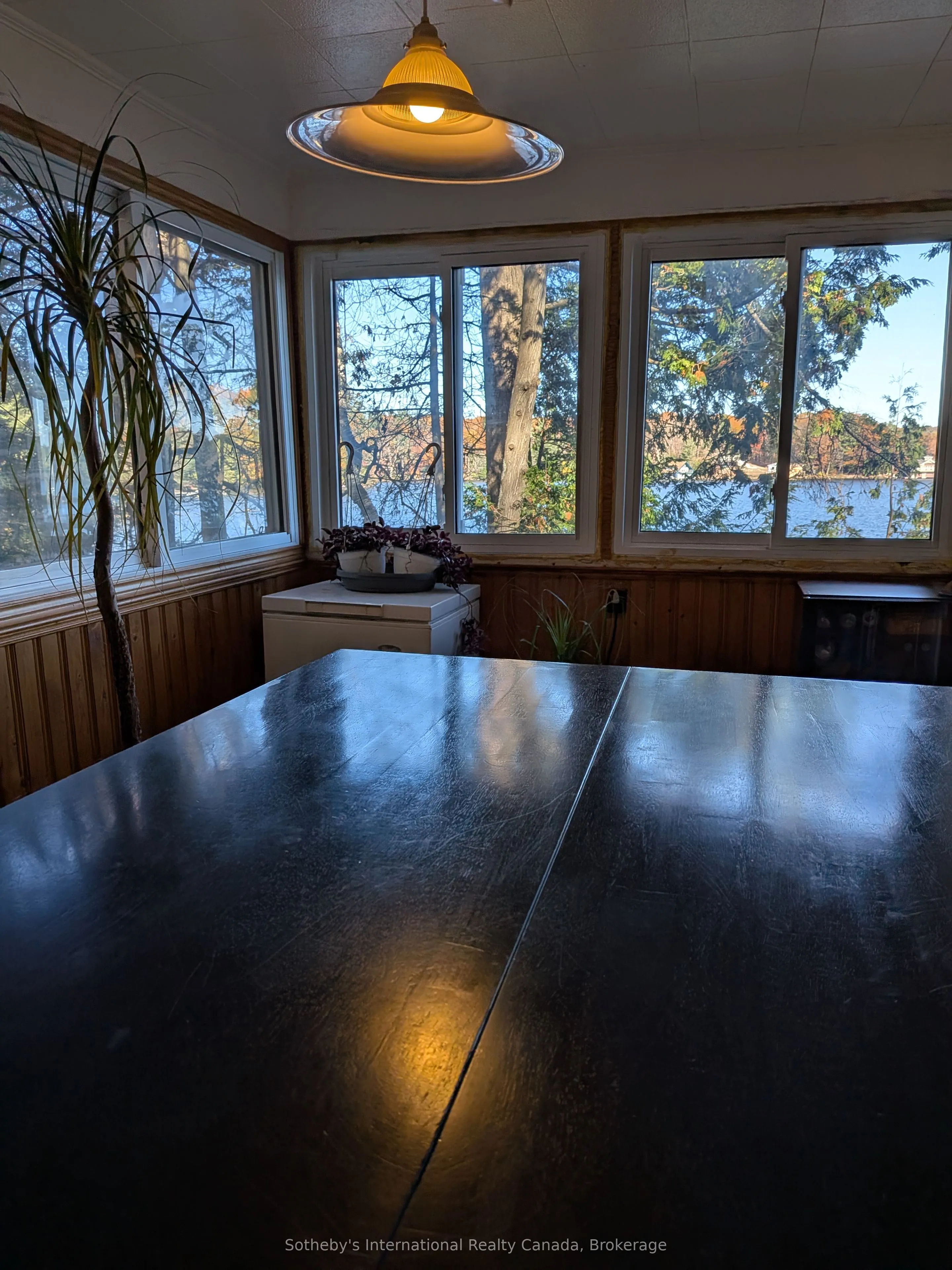 1063 Whiteside Road