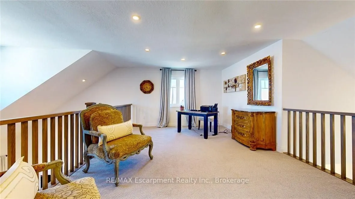 111 CLIPPERS Lane