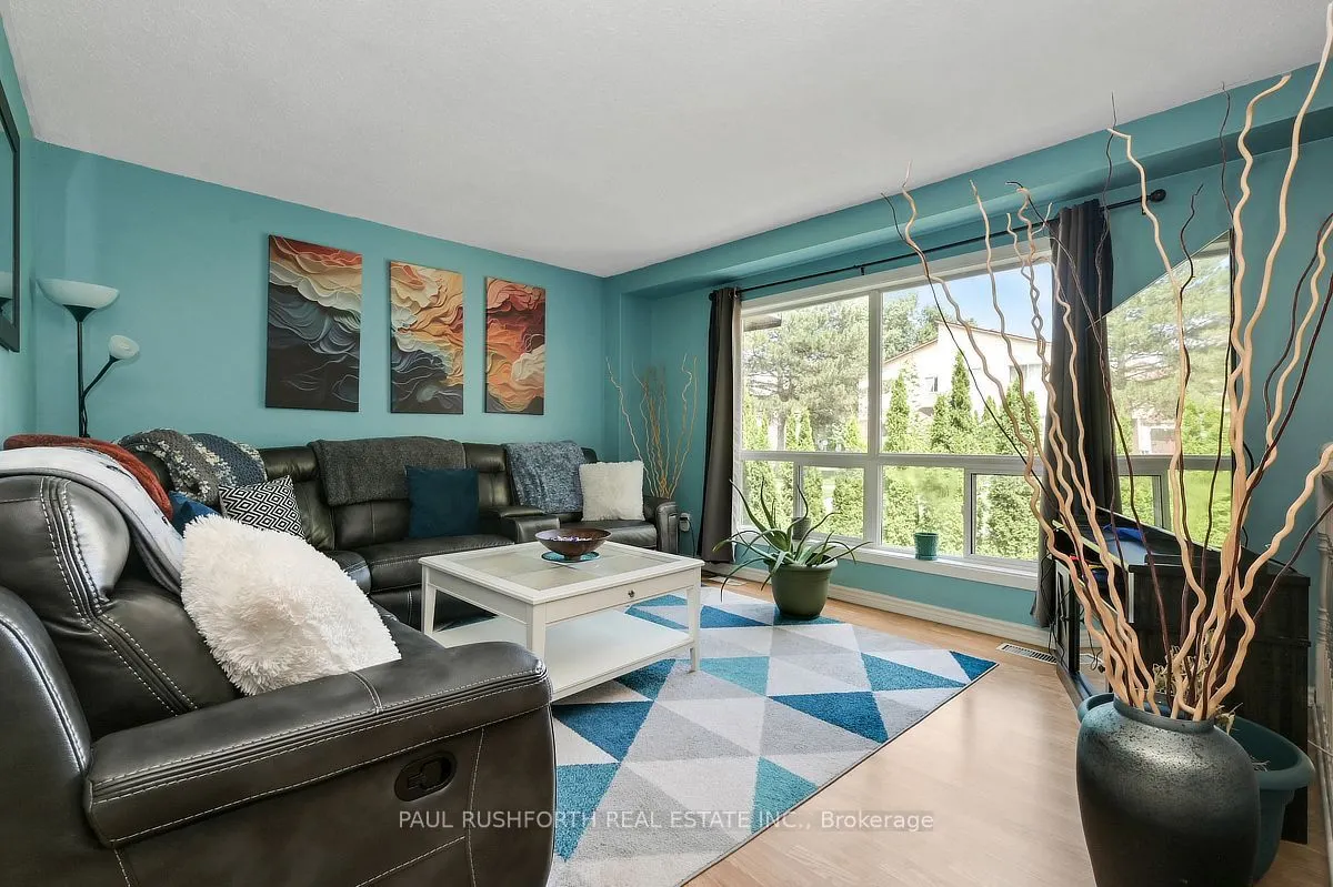 5 Sonnet Crescent #D