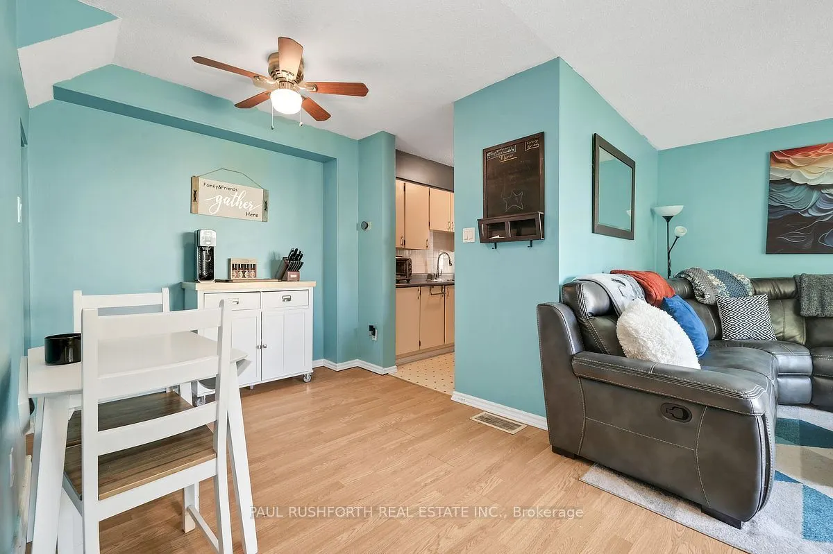 5 Sonnet Crescent #D