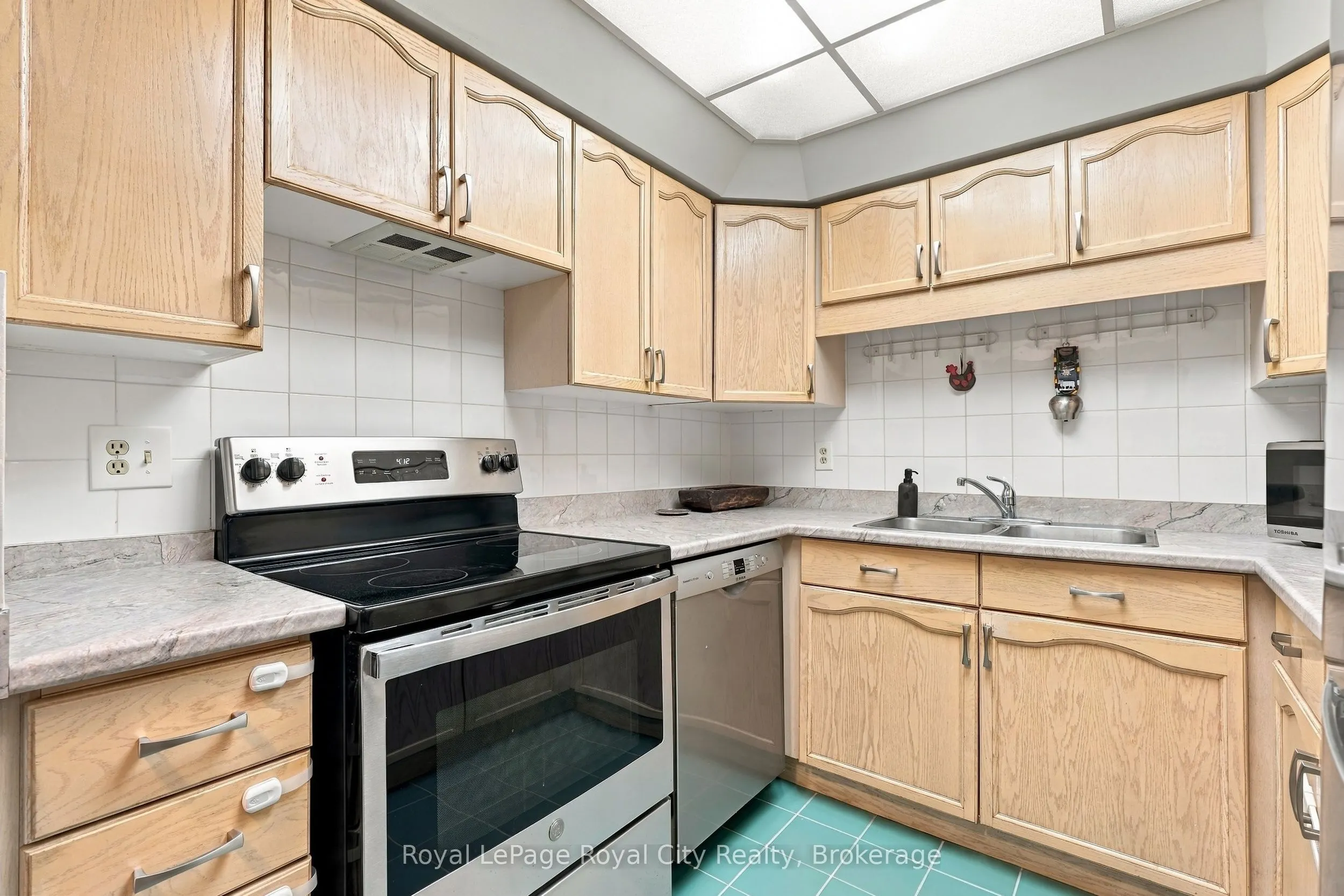 107 Bagot Street #102