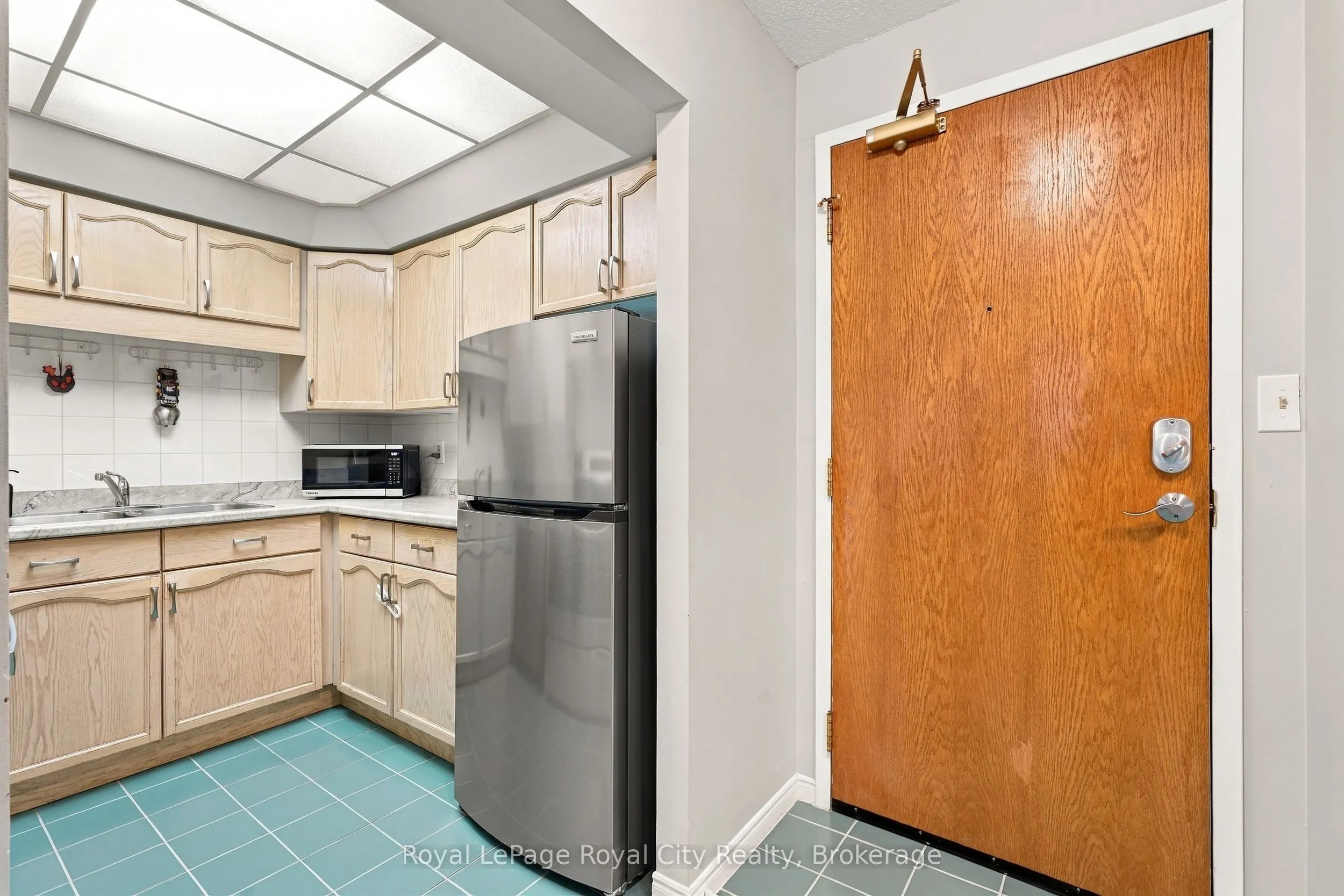 107 Bagot Street #102