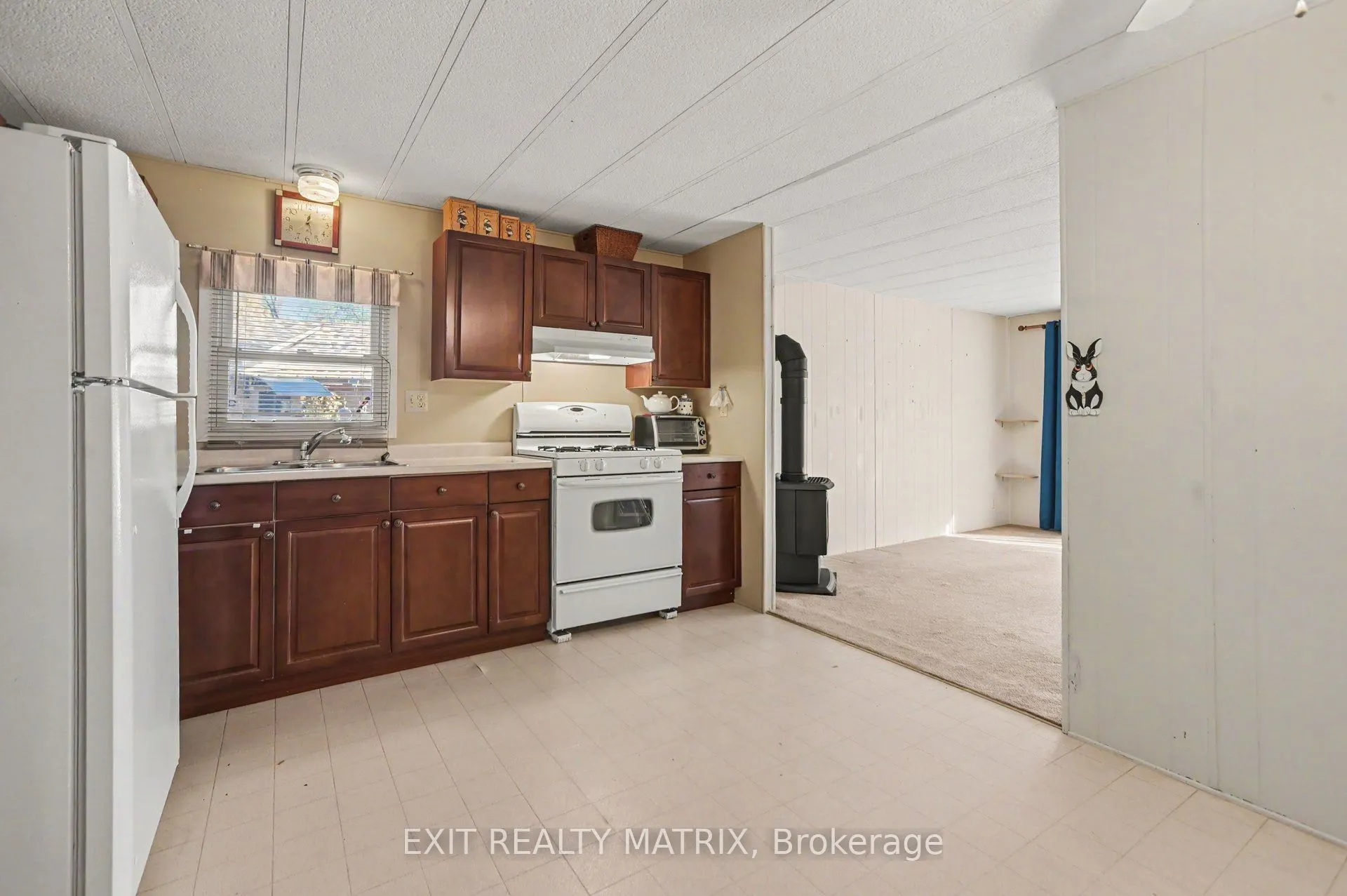 8891 Lynnwood Park Private