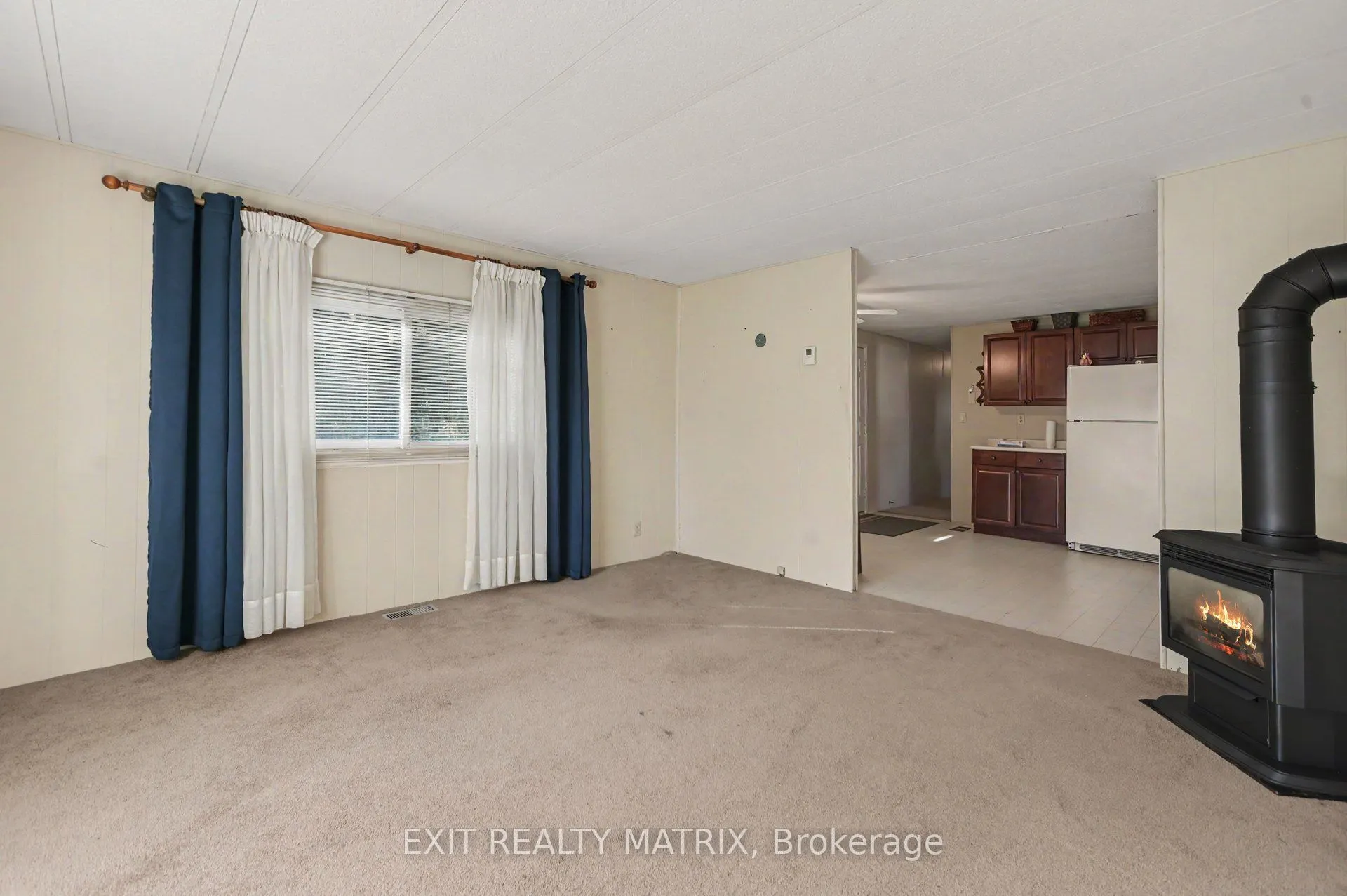 8891 Lynnwood Park Private