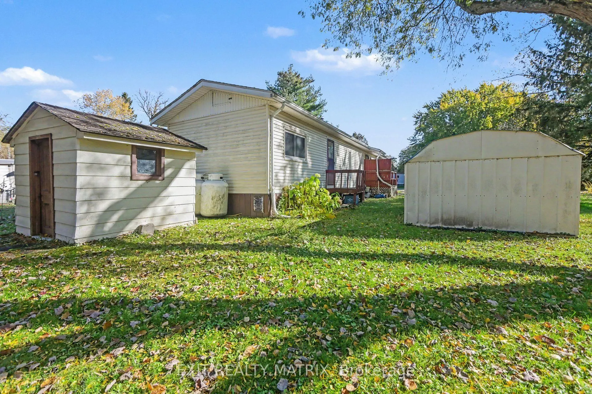 8891 Lynnwood Park Private