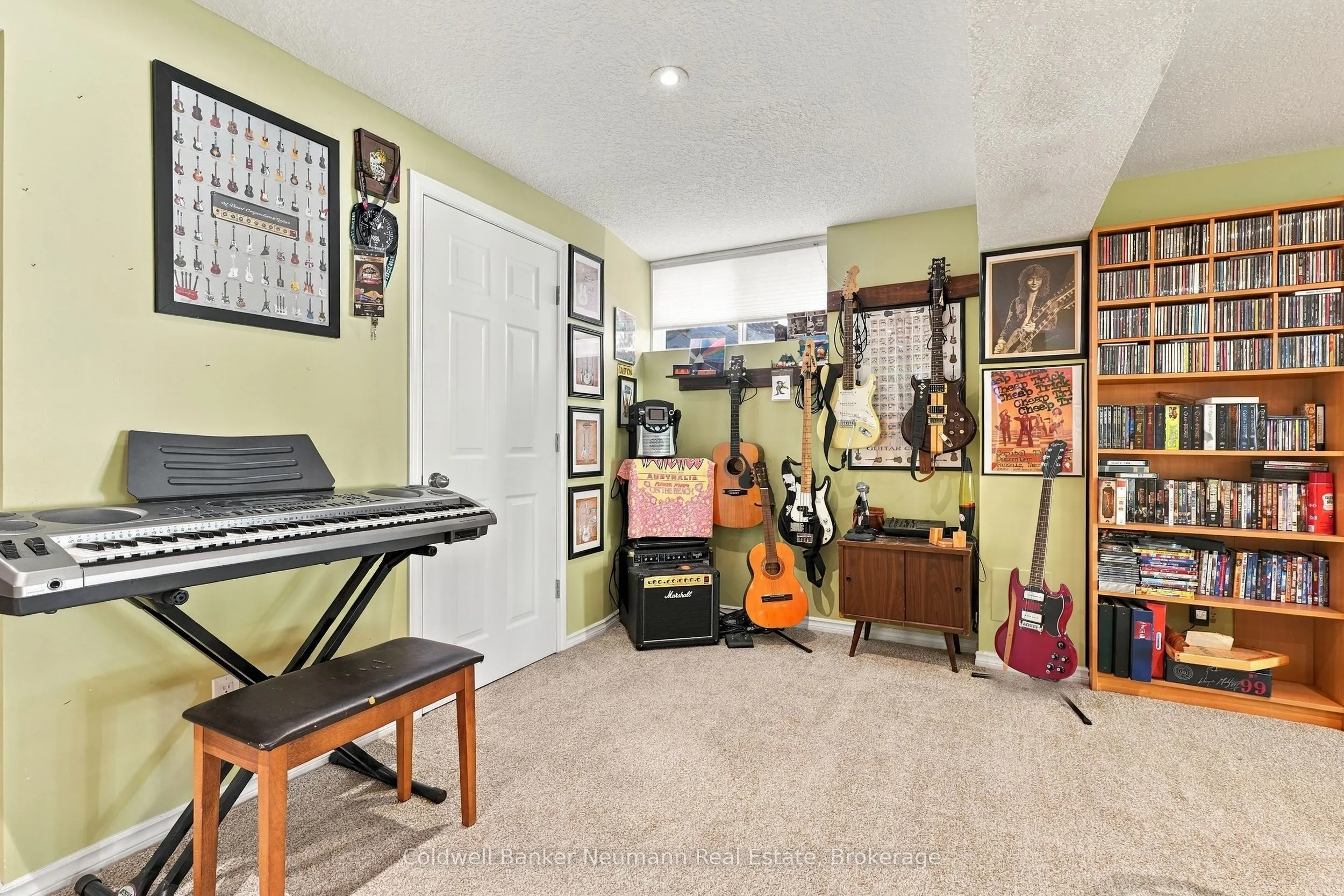 41 Creekside Drive