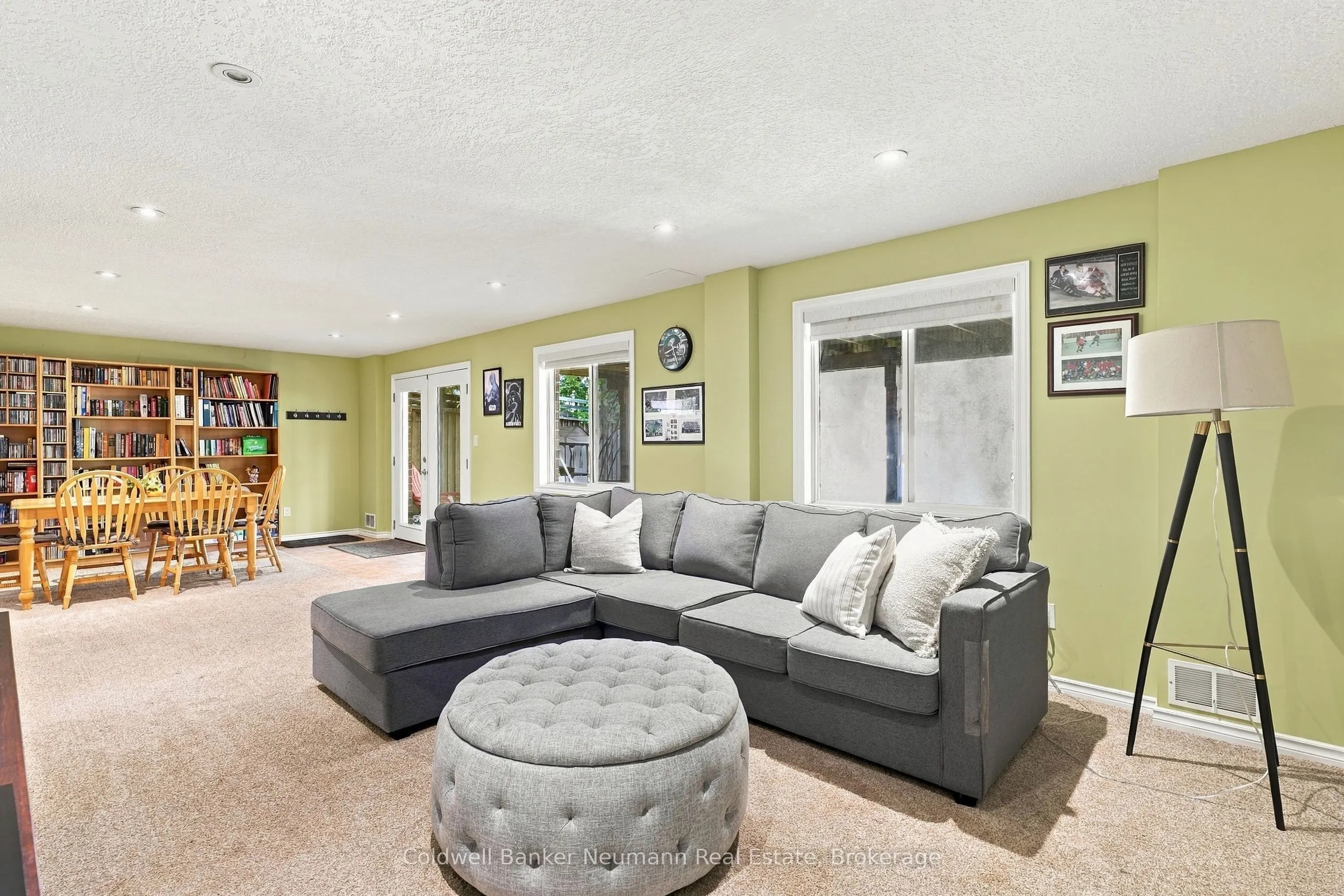 41 Creekside Drive