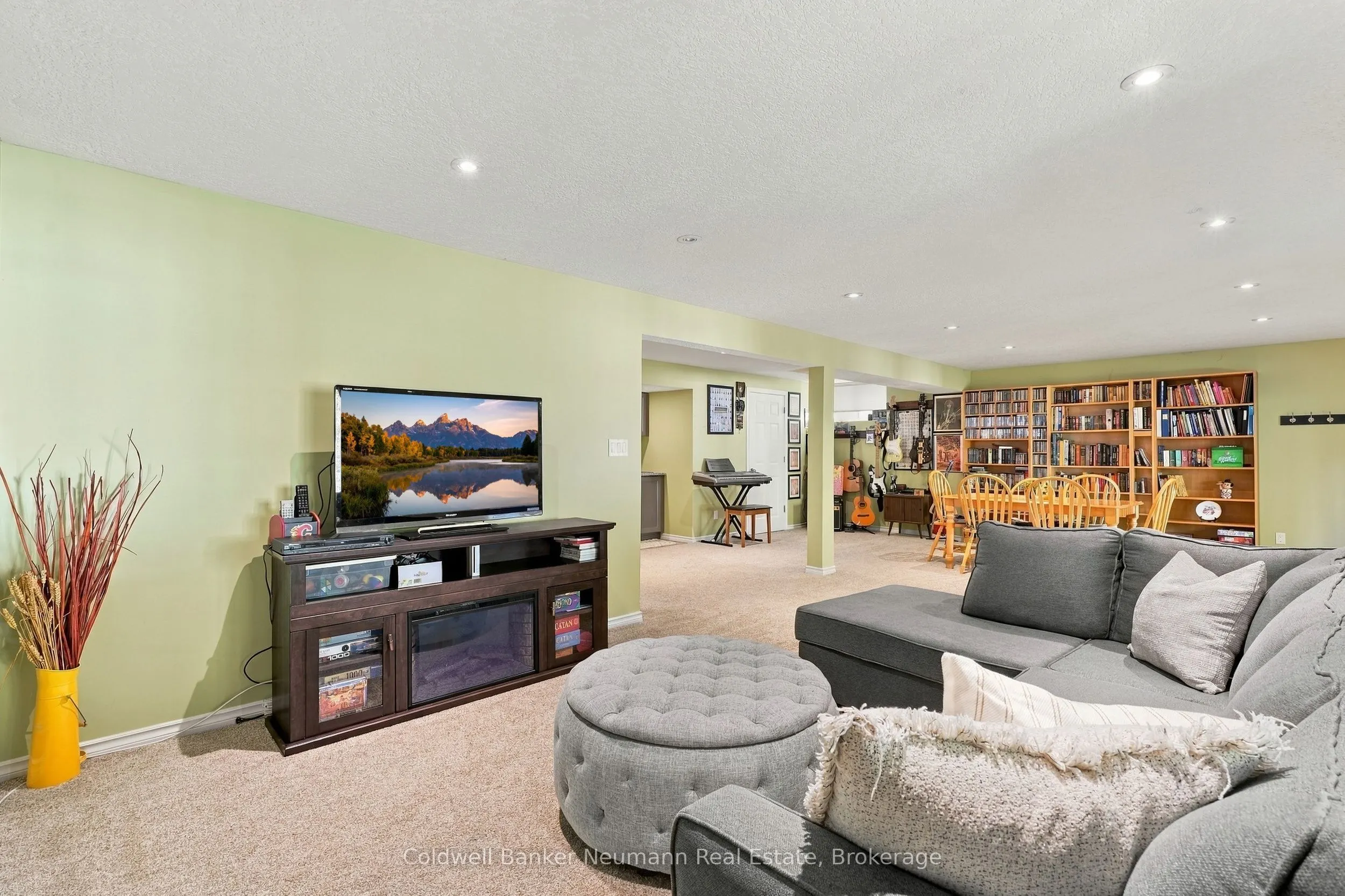 41 Creekside Drive