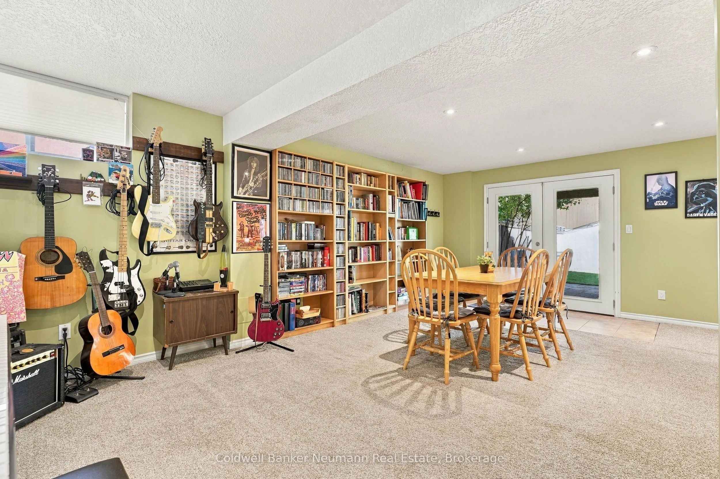 41 Creekside Drive