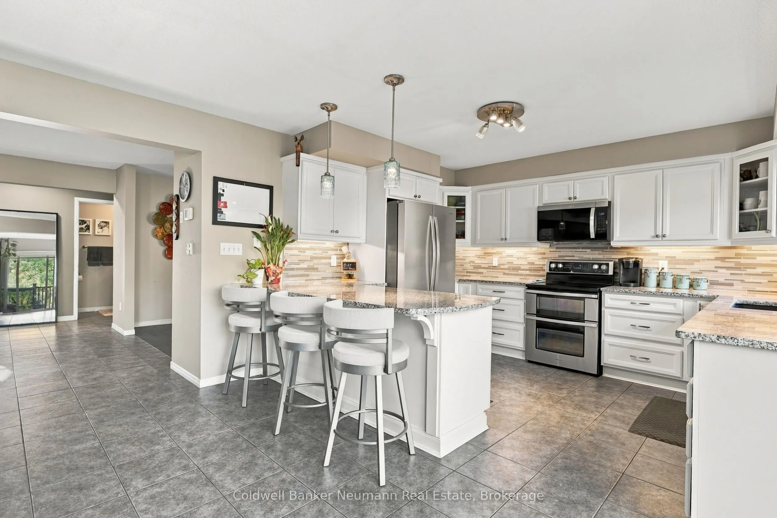41 Creekside Drive
