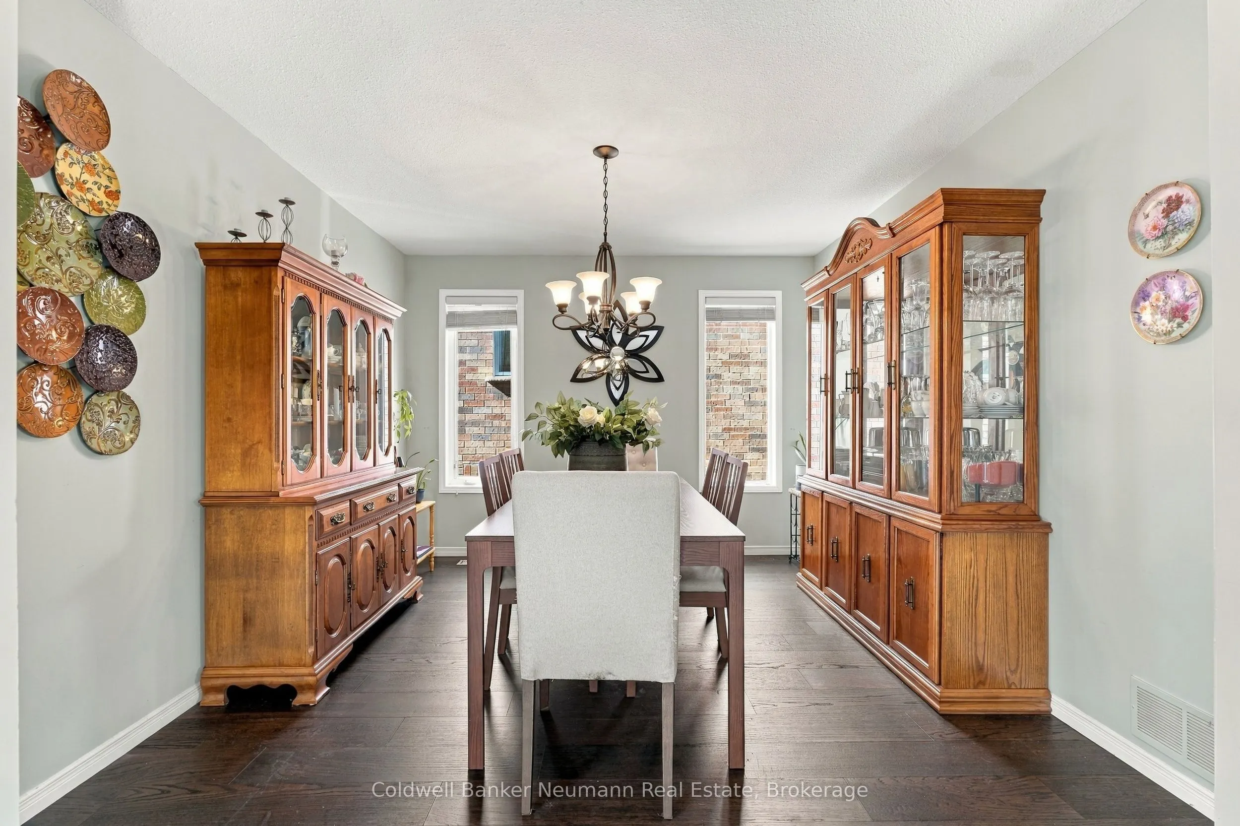 41 Creekside Drive