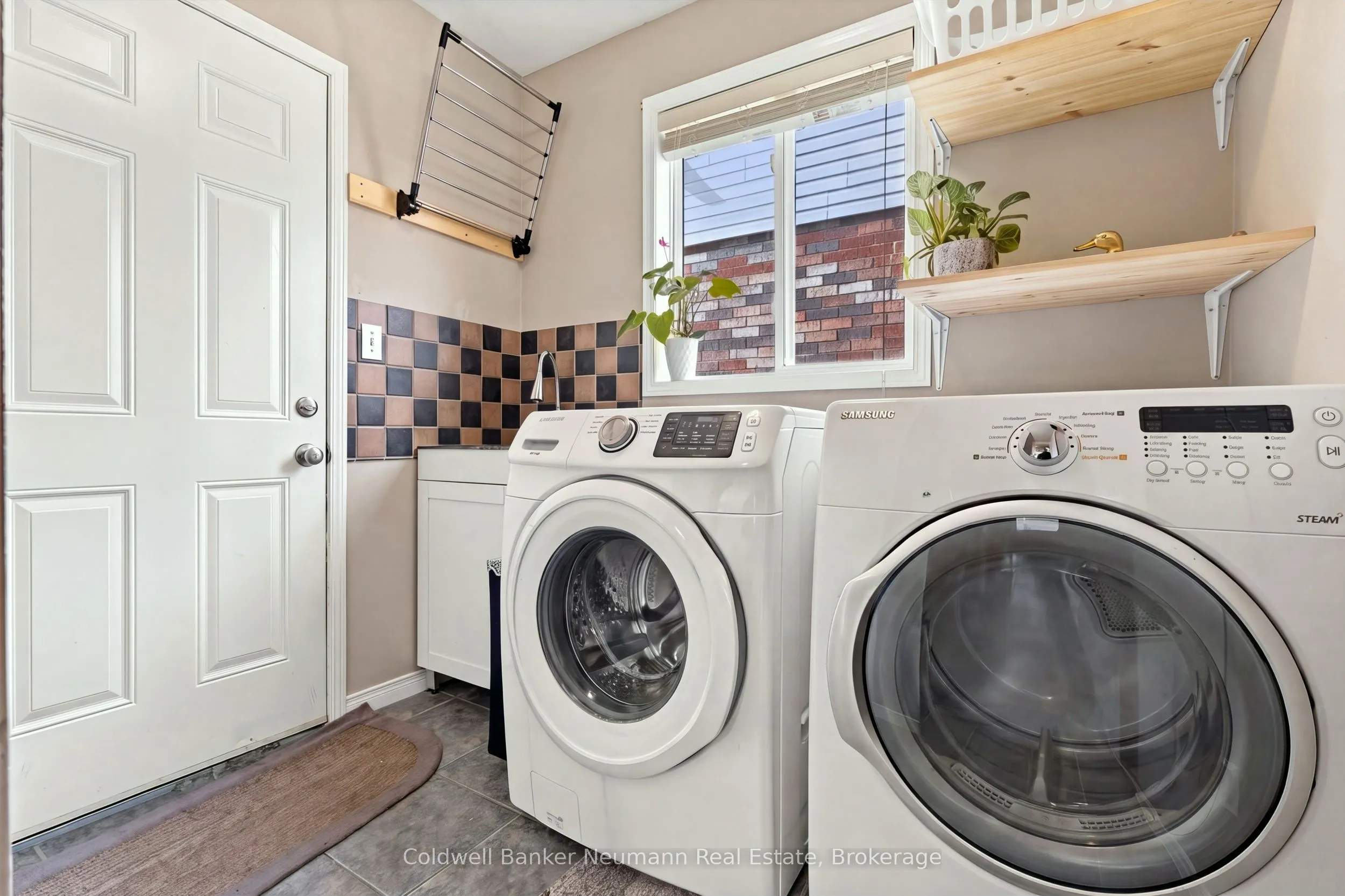 41 Creekside Drive