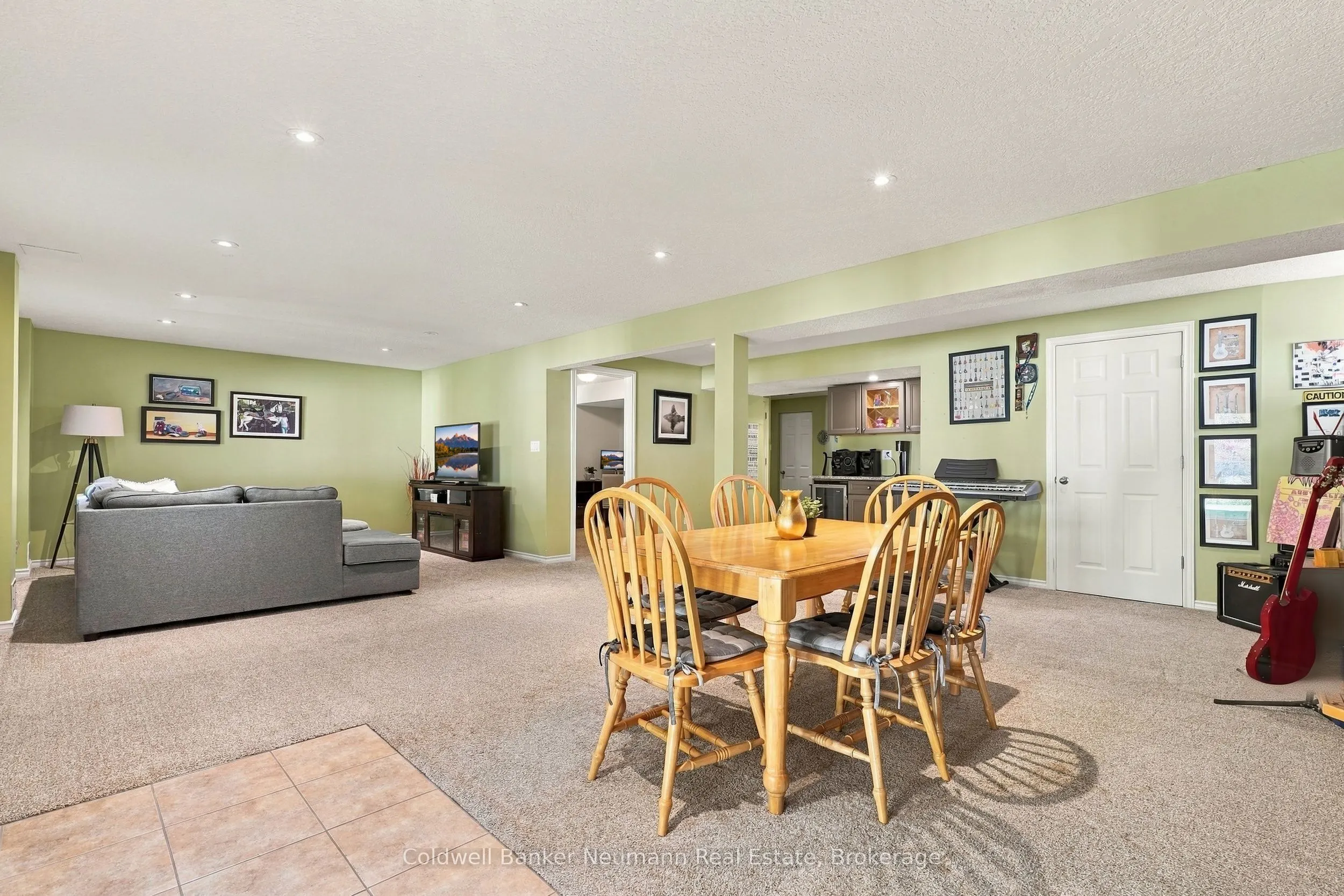 41 Creekside Drive