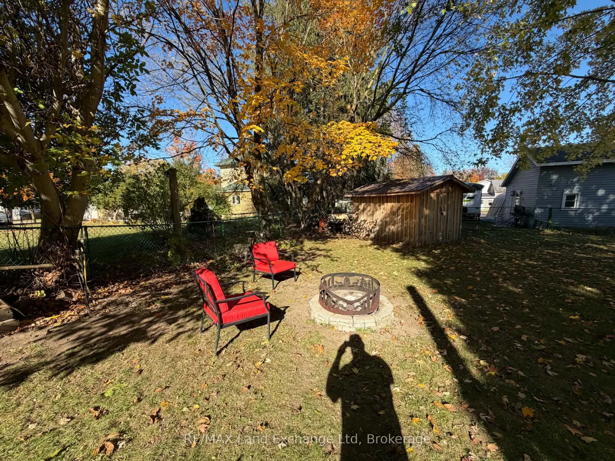 52 Clinton Street S
