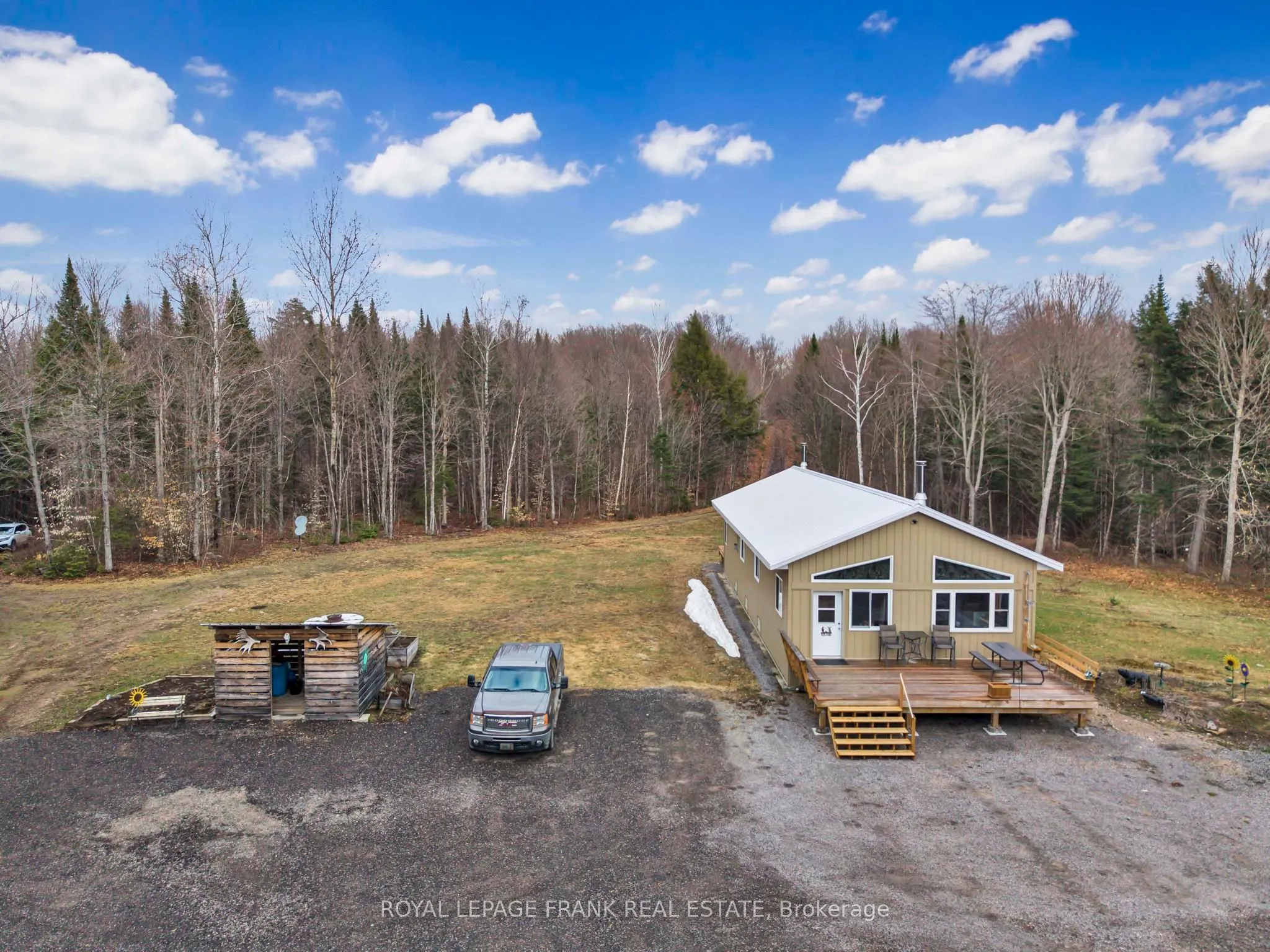 989 North McKenzie Lake Road