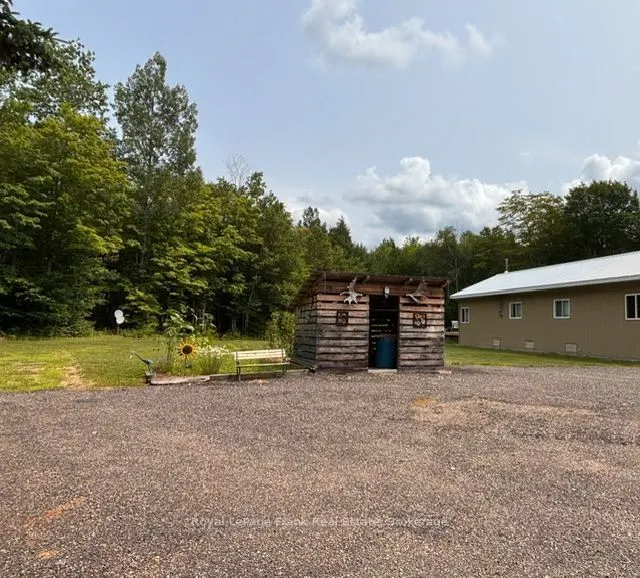 989 North McKenzie Lake Road