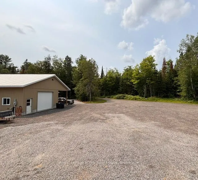 989 North McKenzie Lake Road