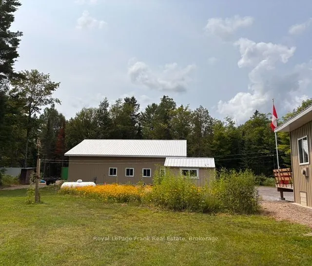 989 North McKenzie Lake Road