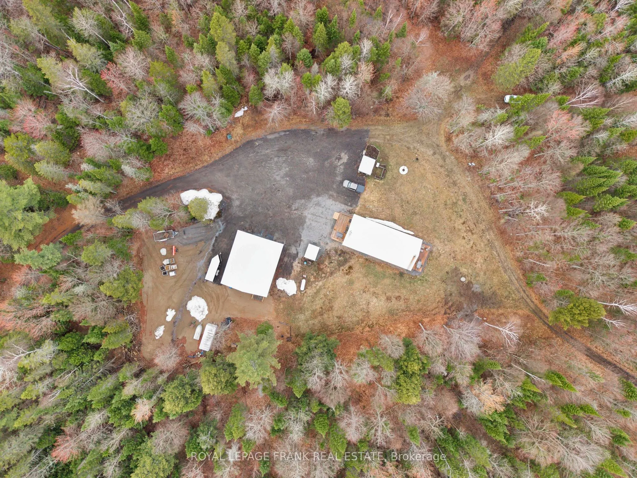989 North McKenzie Lake Road