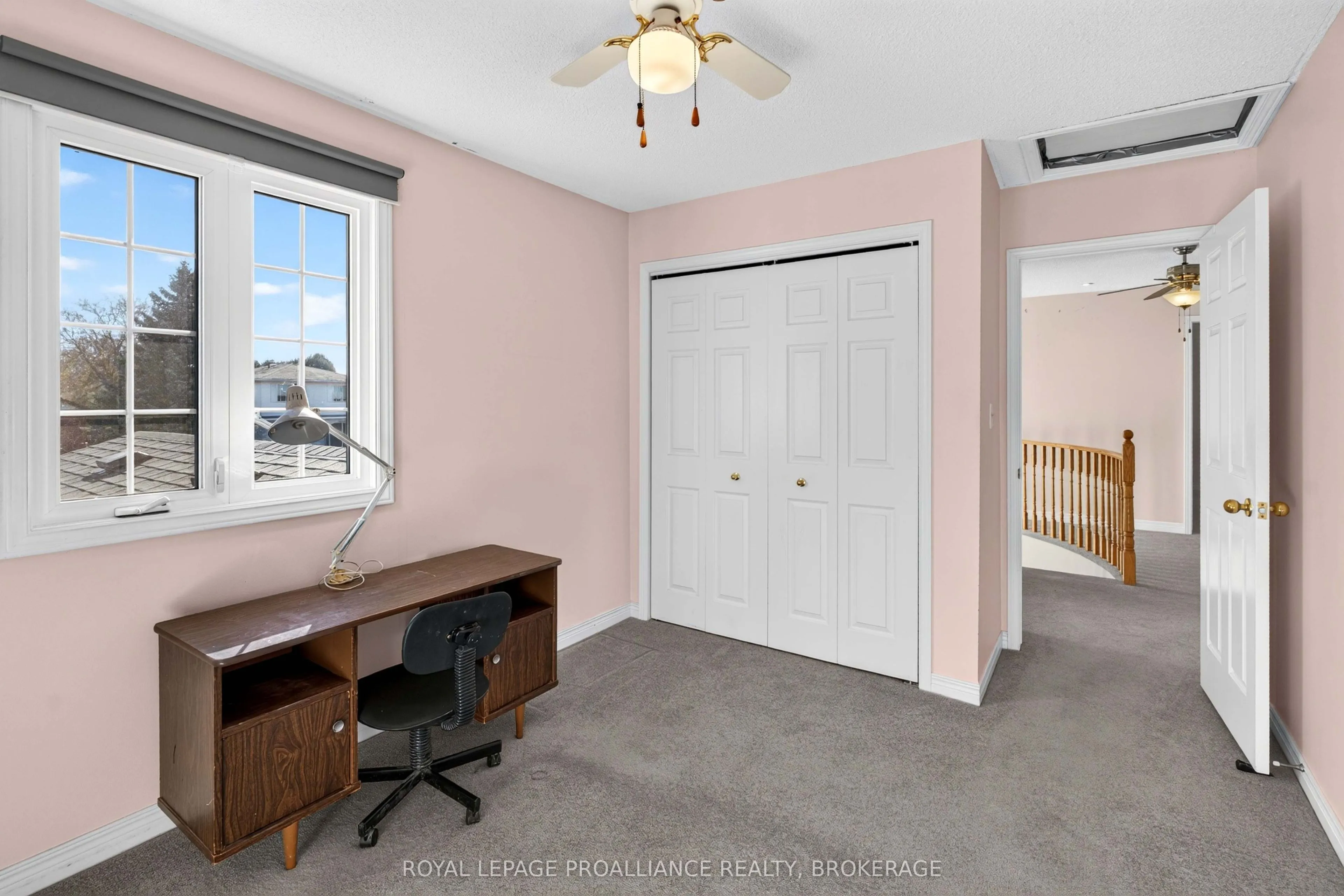 323 Sunrise Crescent