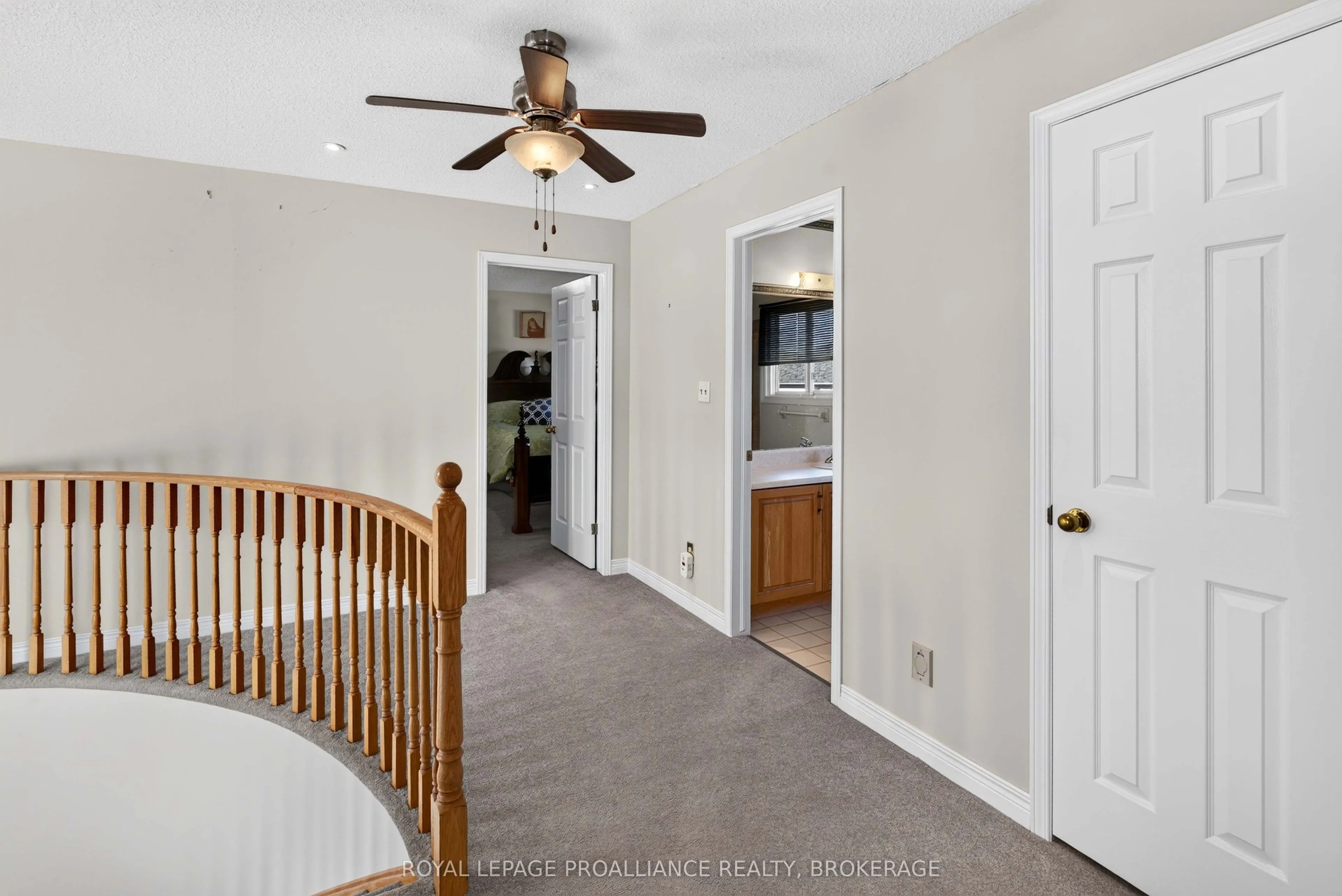 323 Sunrise Crescent