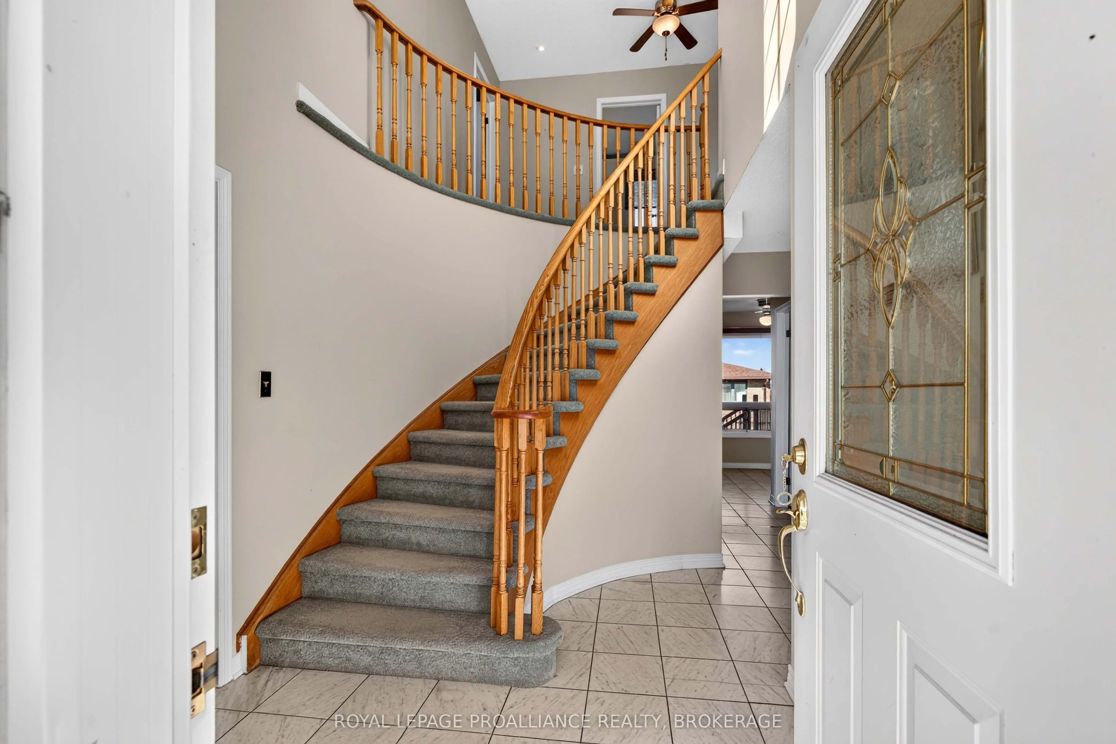 323 Sunrise Crescent