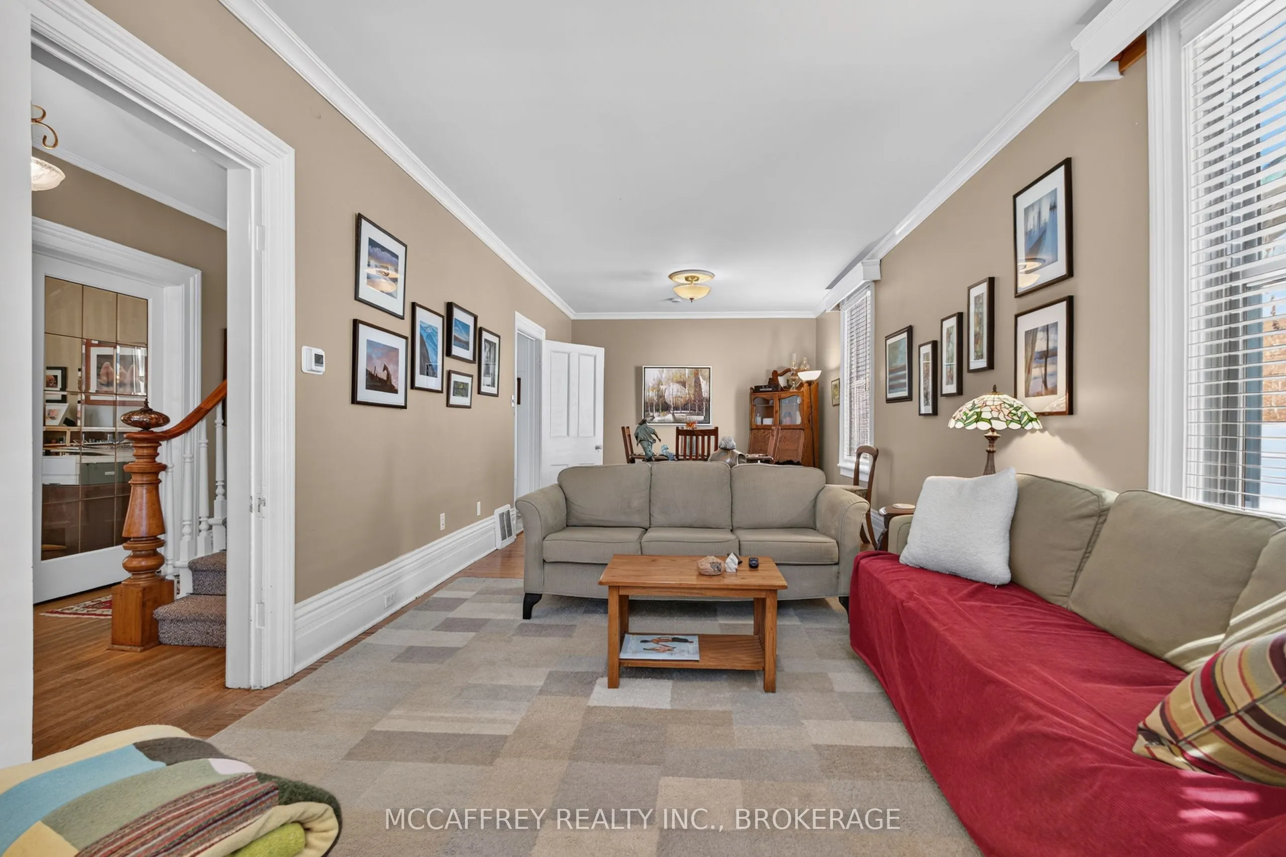 15 Graham Street E