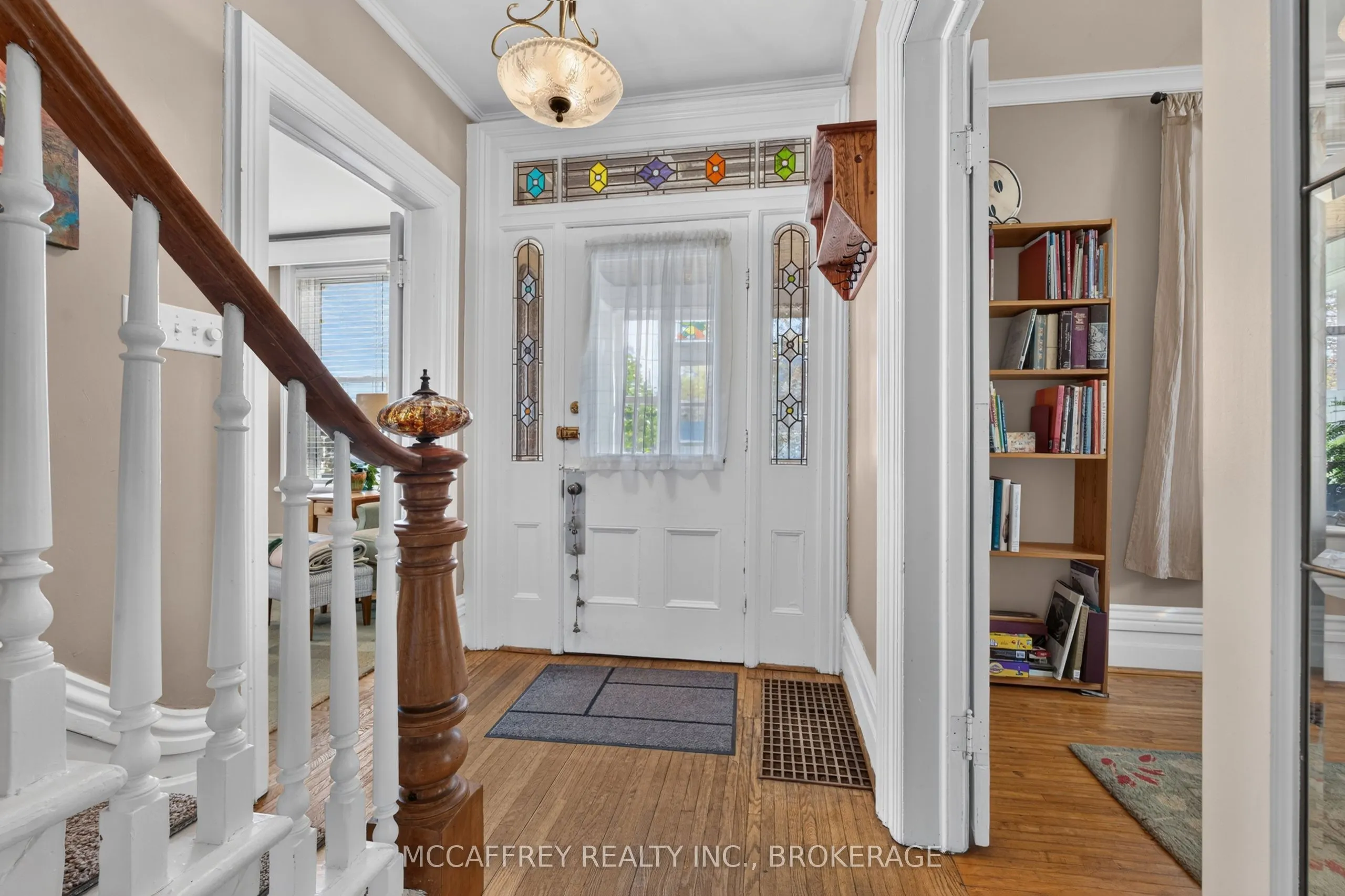 15 Graham Street E