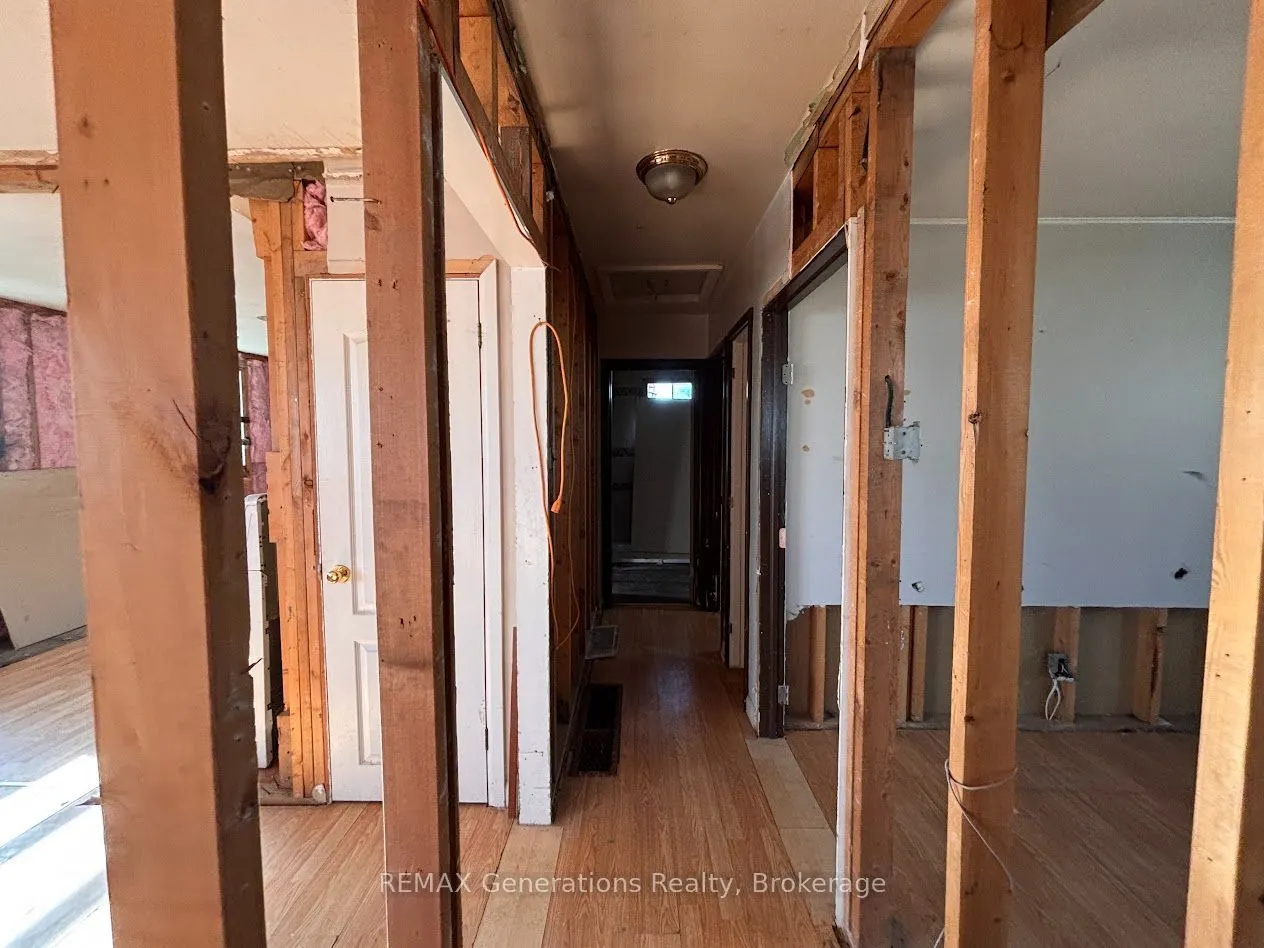 10 Adjala Avenue