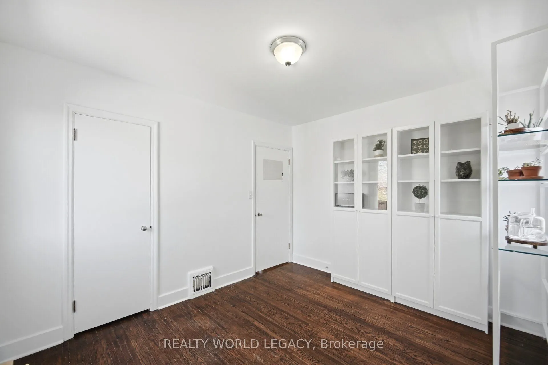 94 Clarendon Avenue