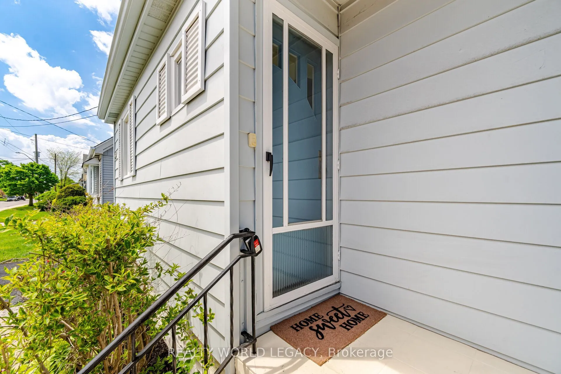94 Clarendon Avenue