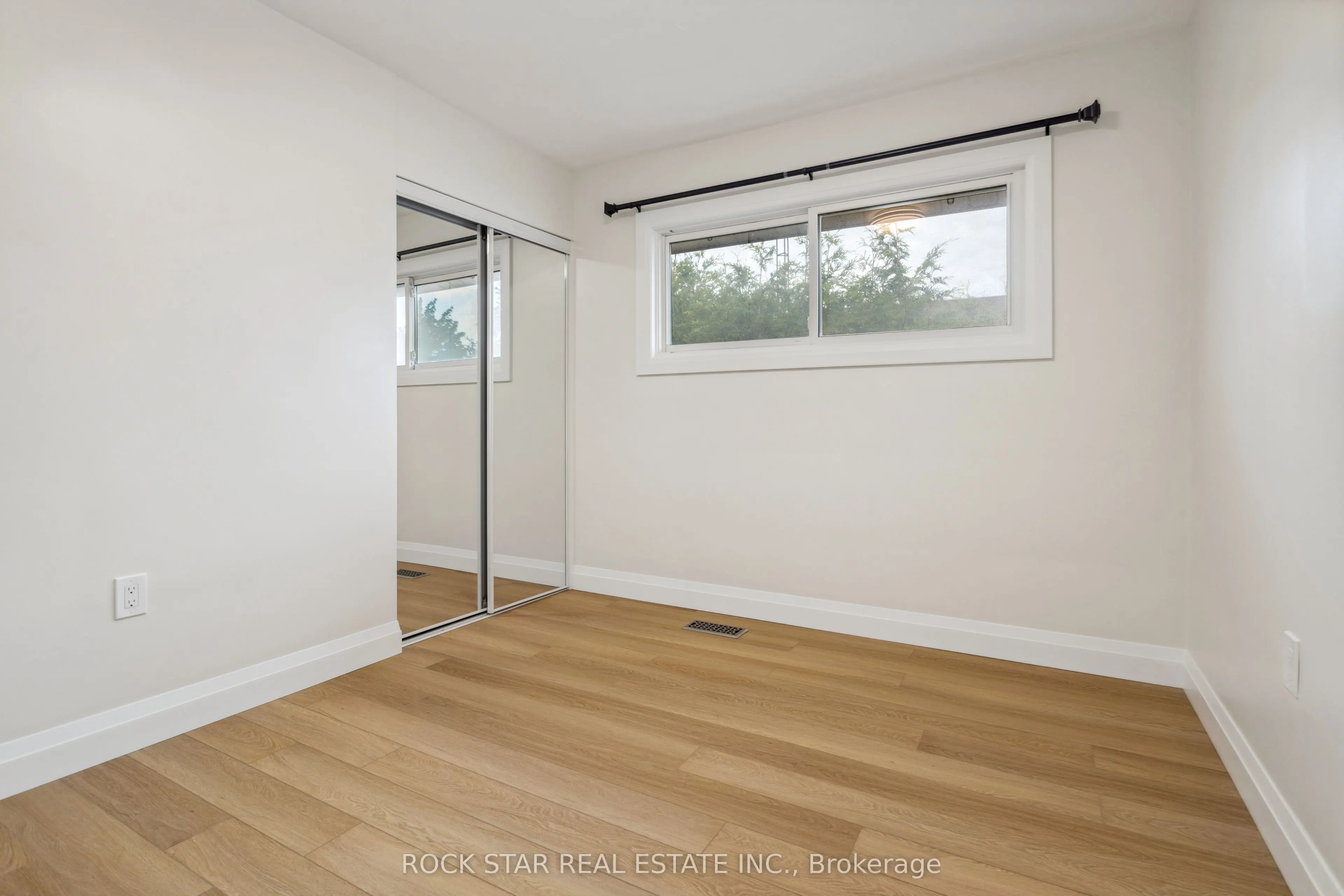 121 Toby Crescent #Main