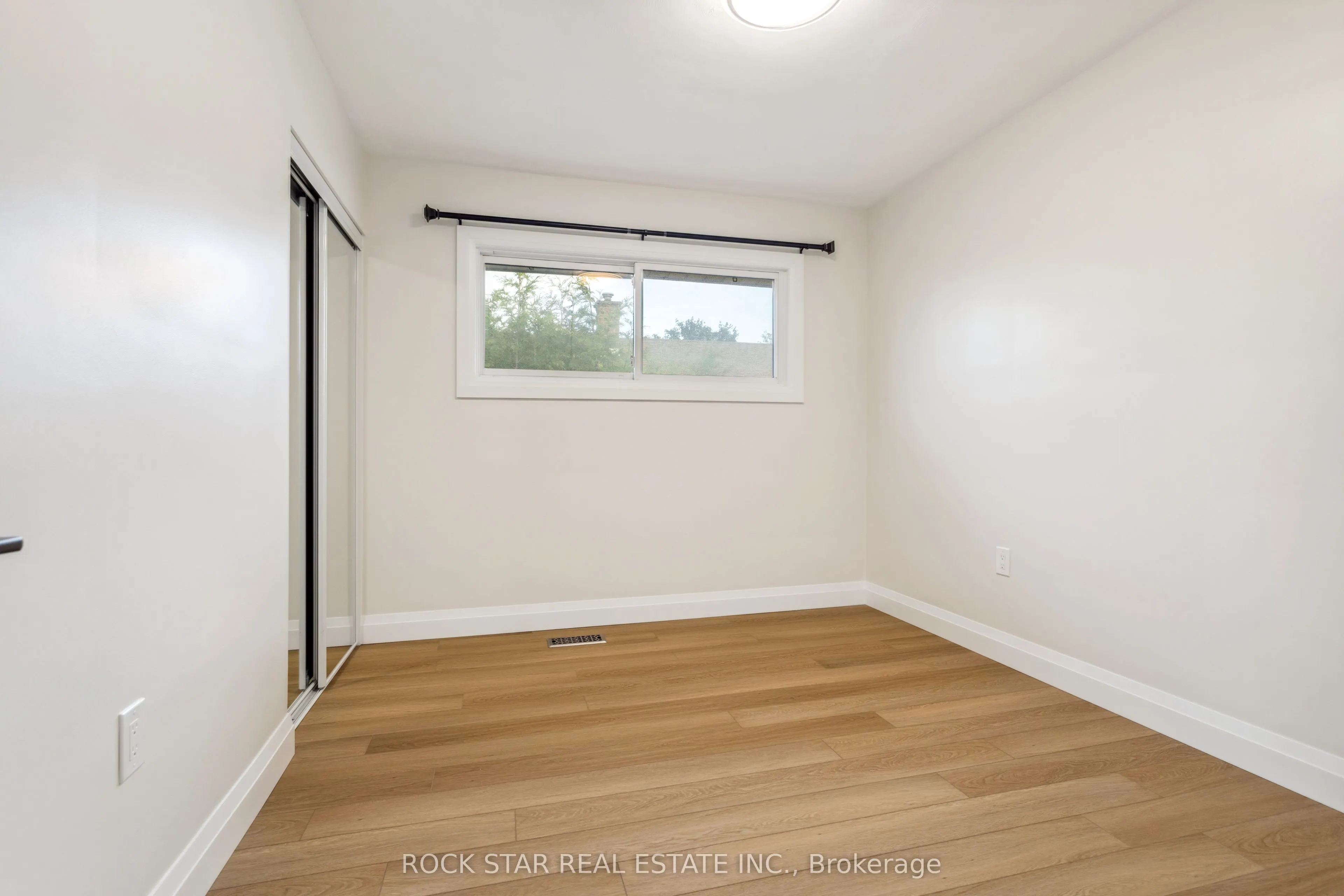 121 Toby Crescent #Main