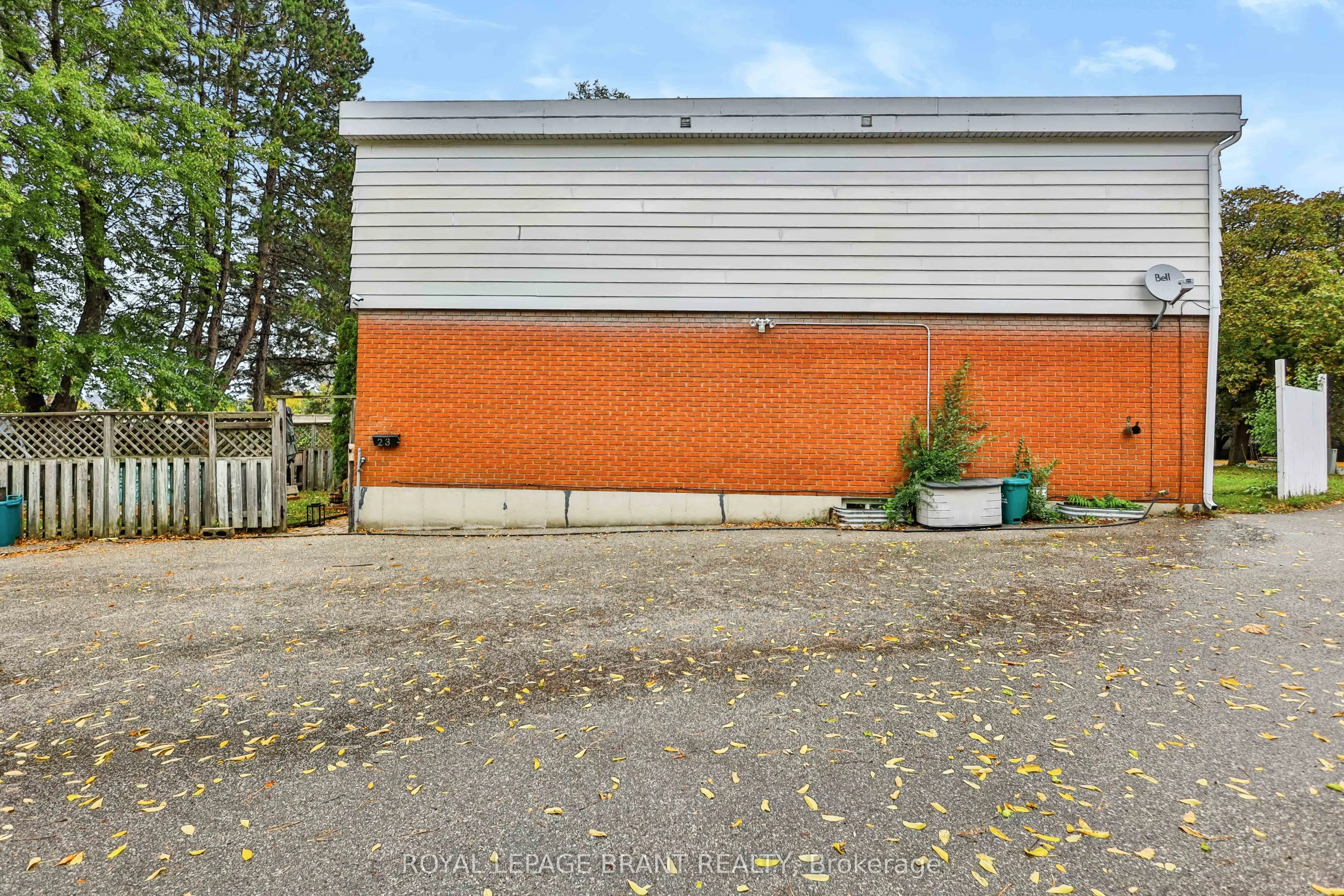 23 Brenda Court