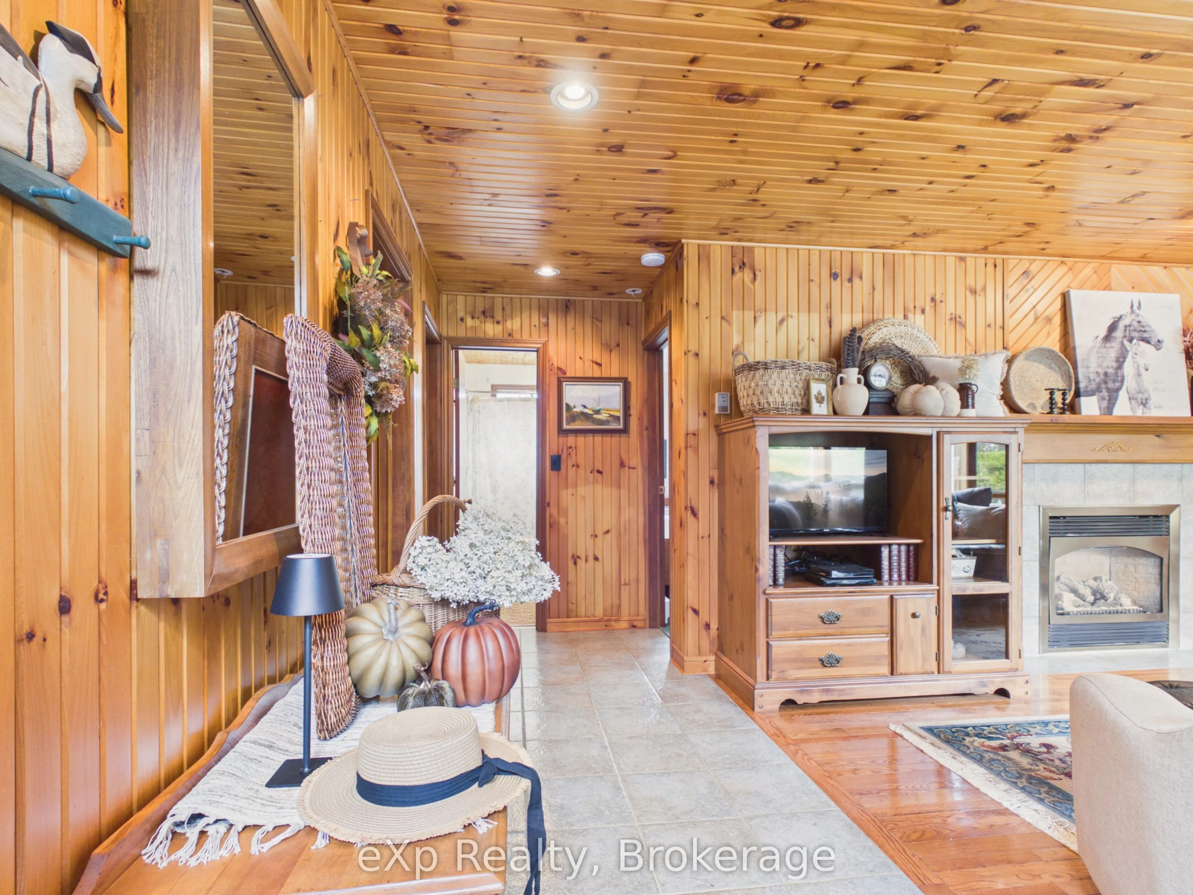 401771 grey road 4 Road