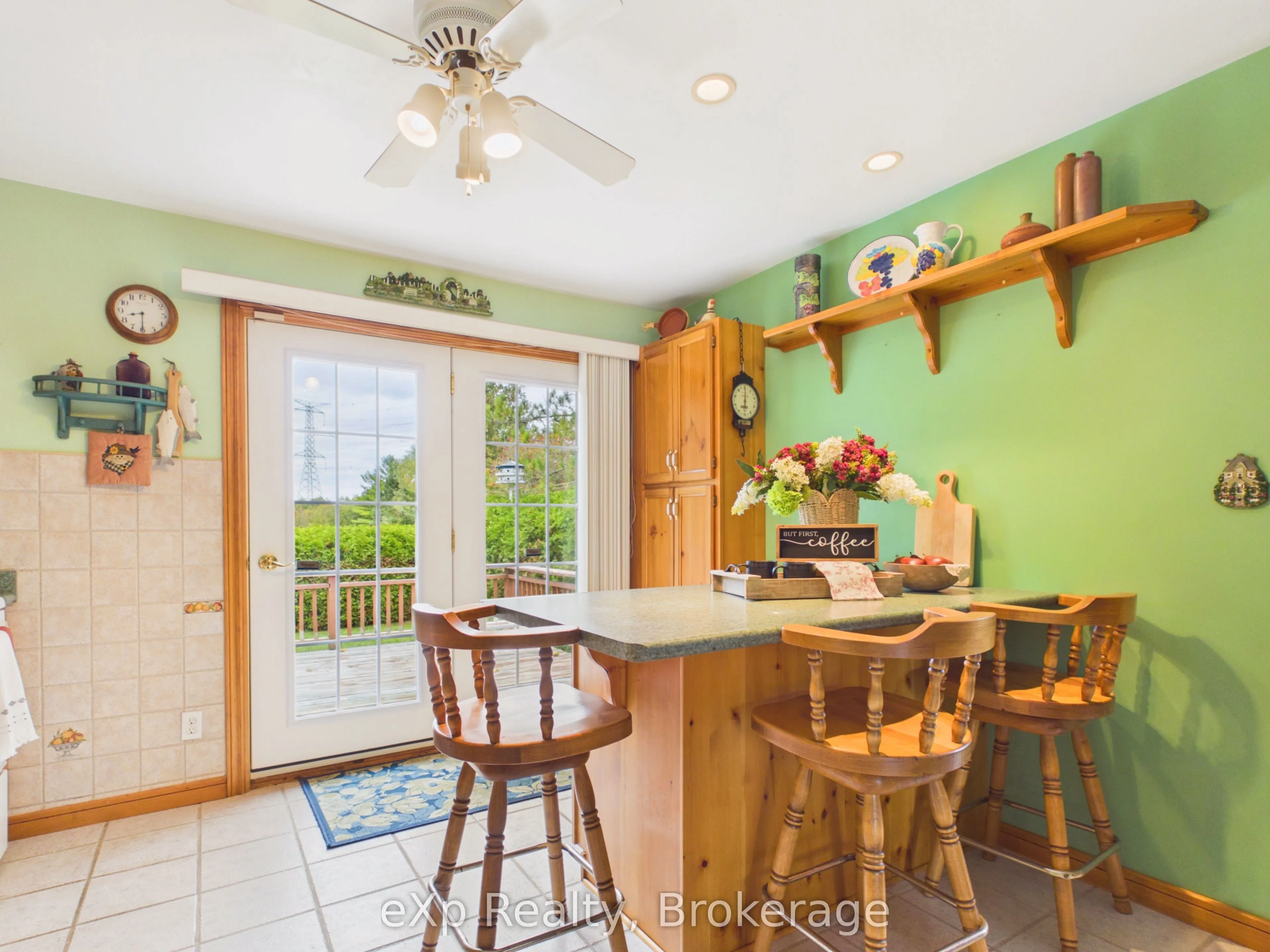 401771 grey road 4 Road