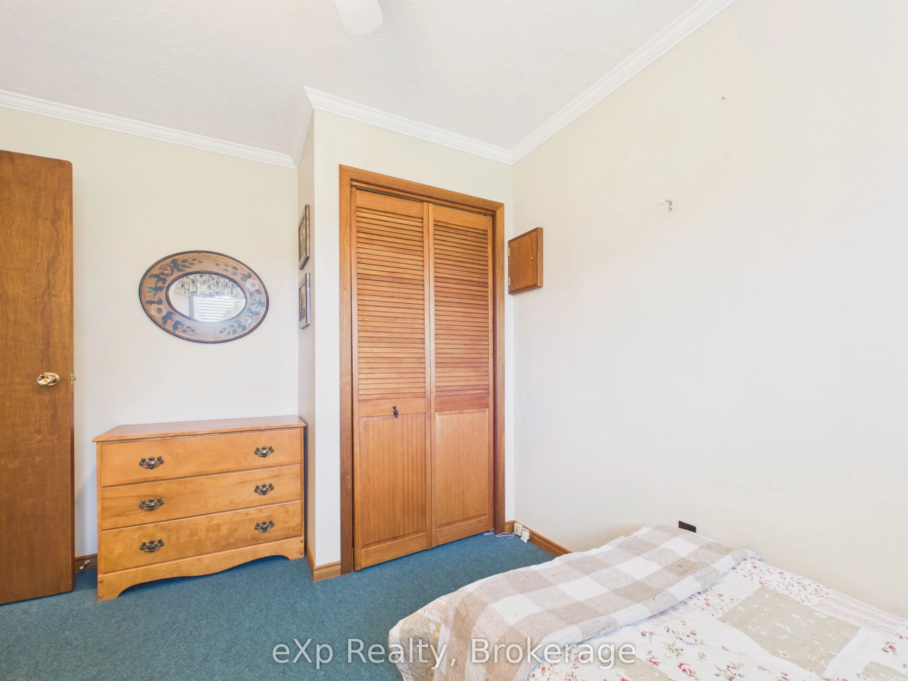401771 grey road 4 Road