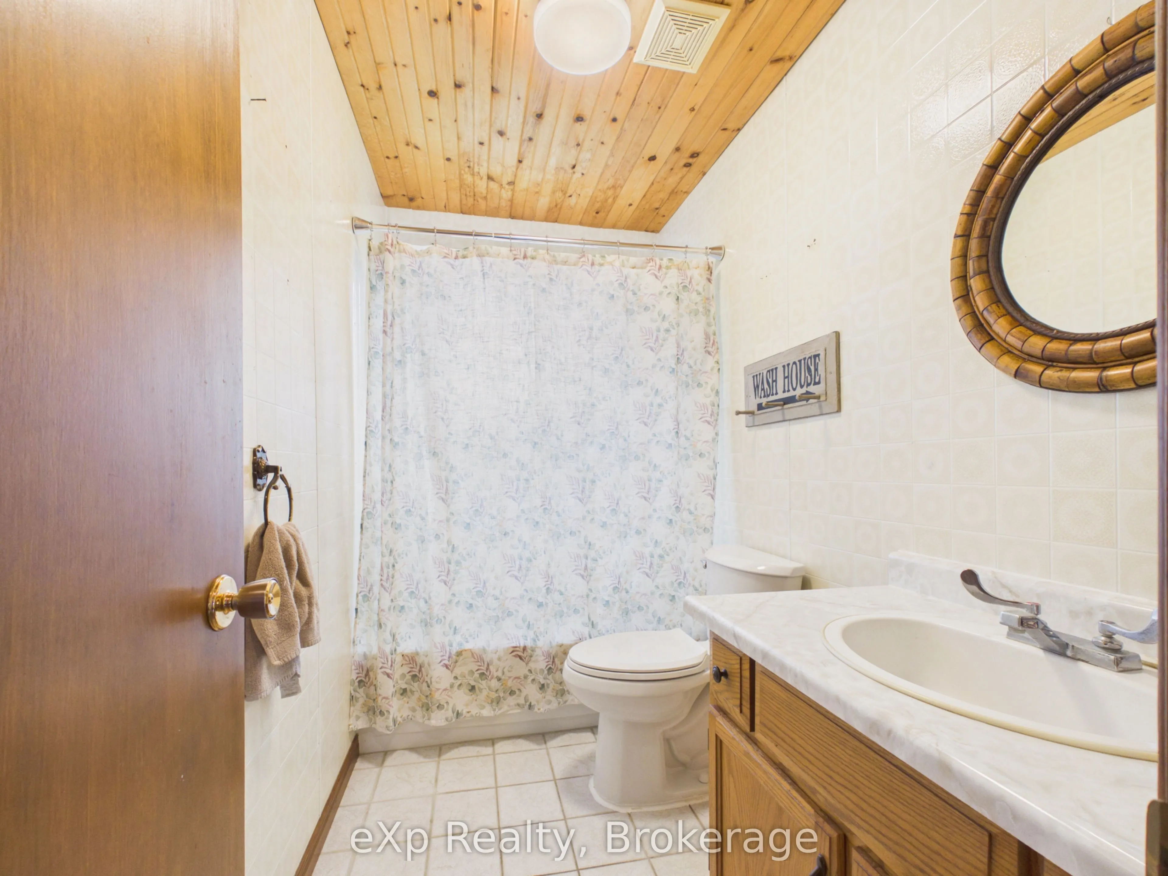 401771 grey road 4 Road