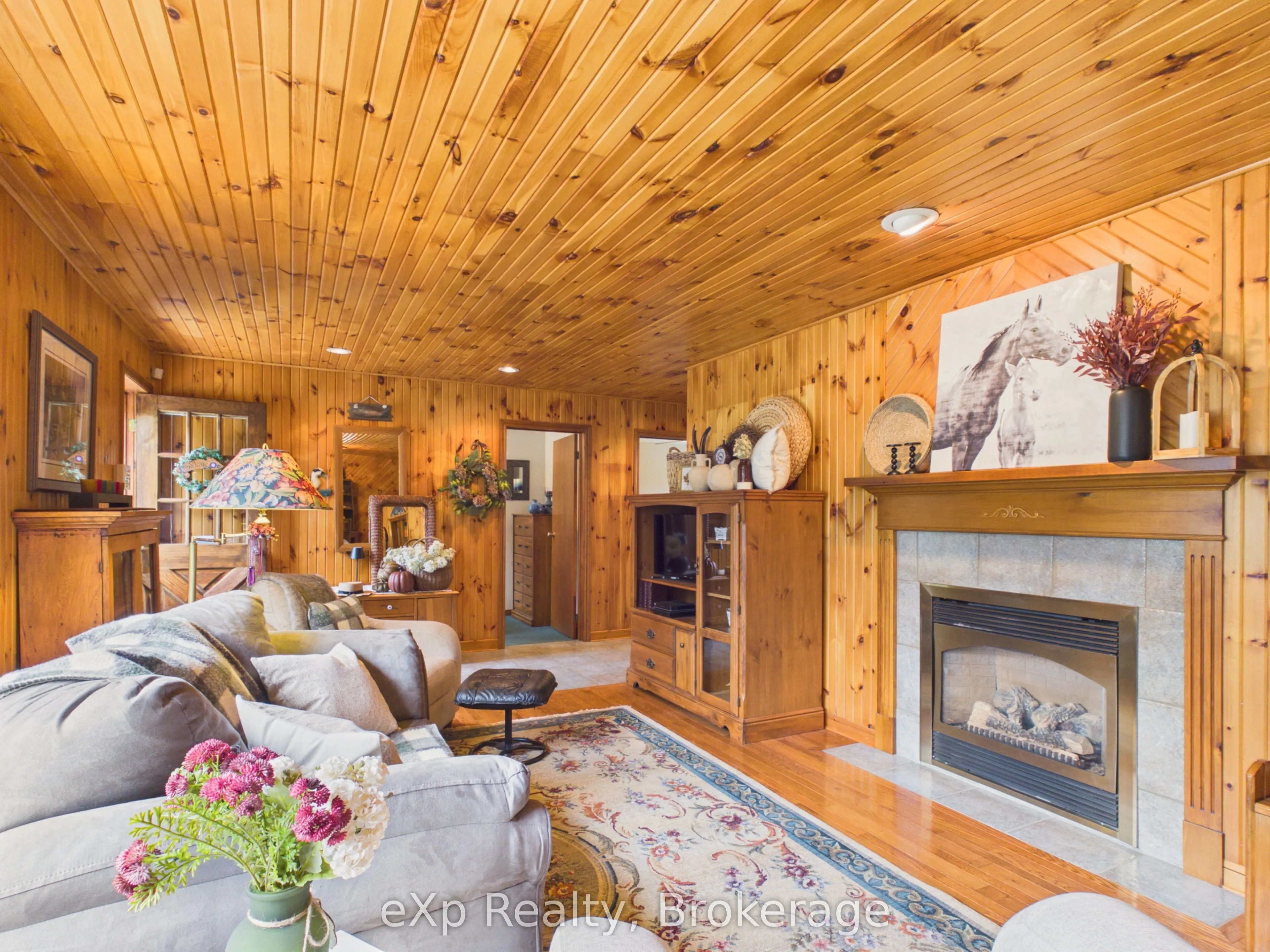 401771 grey road 4 Road