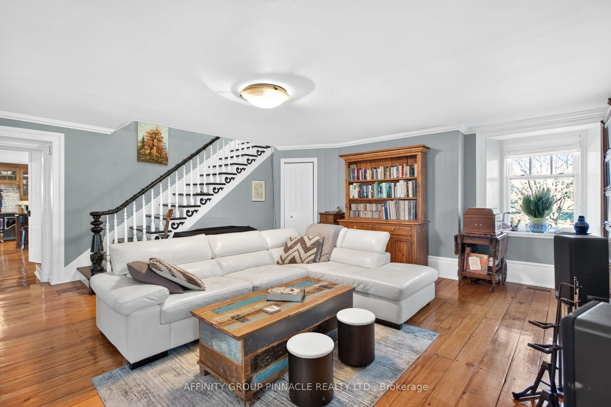 859 Eldon Road