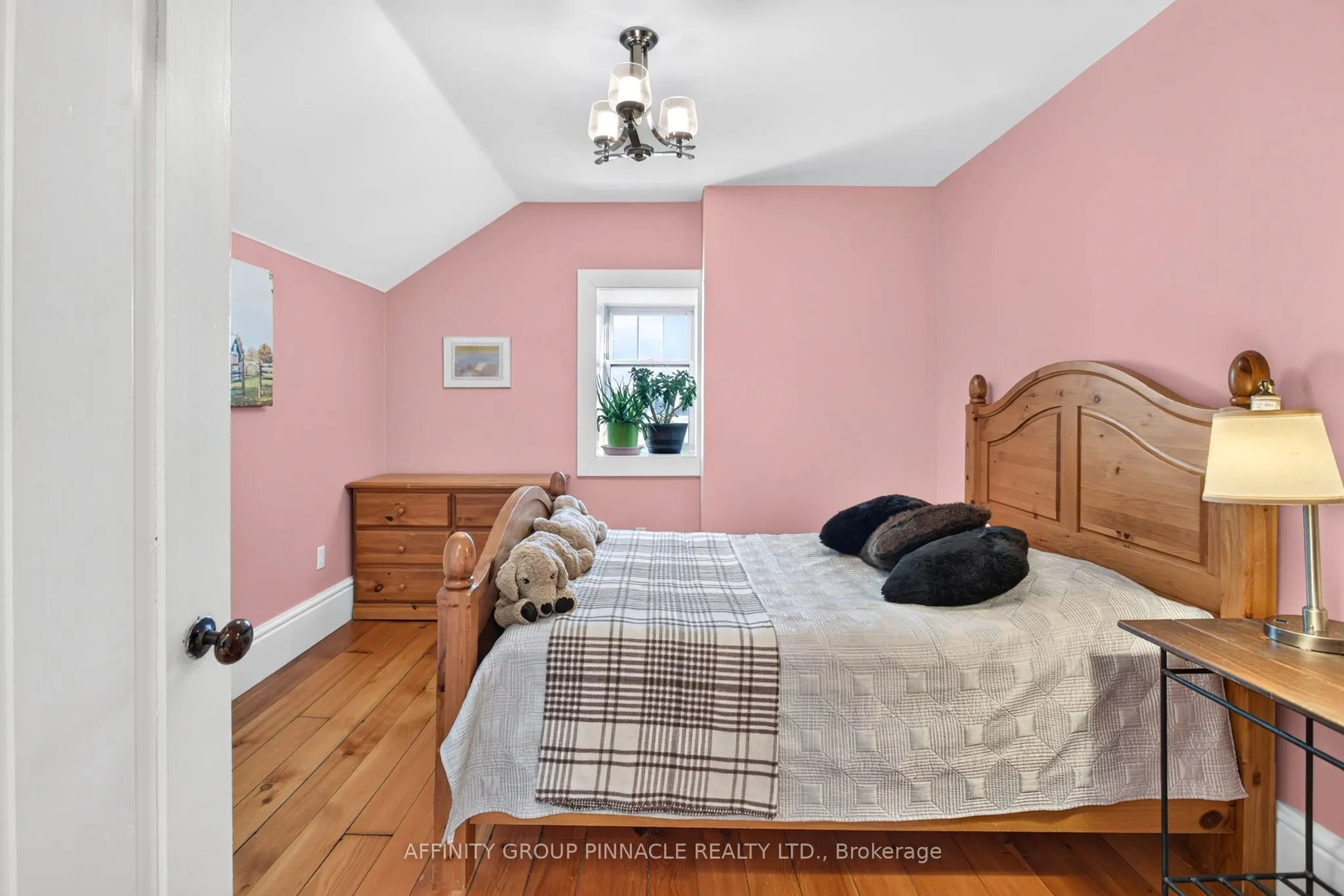 859 Eldon Road